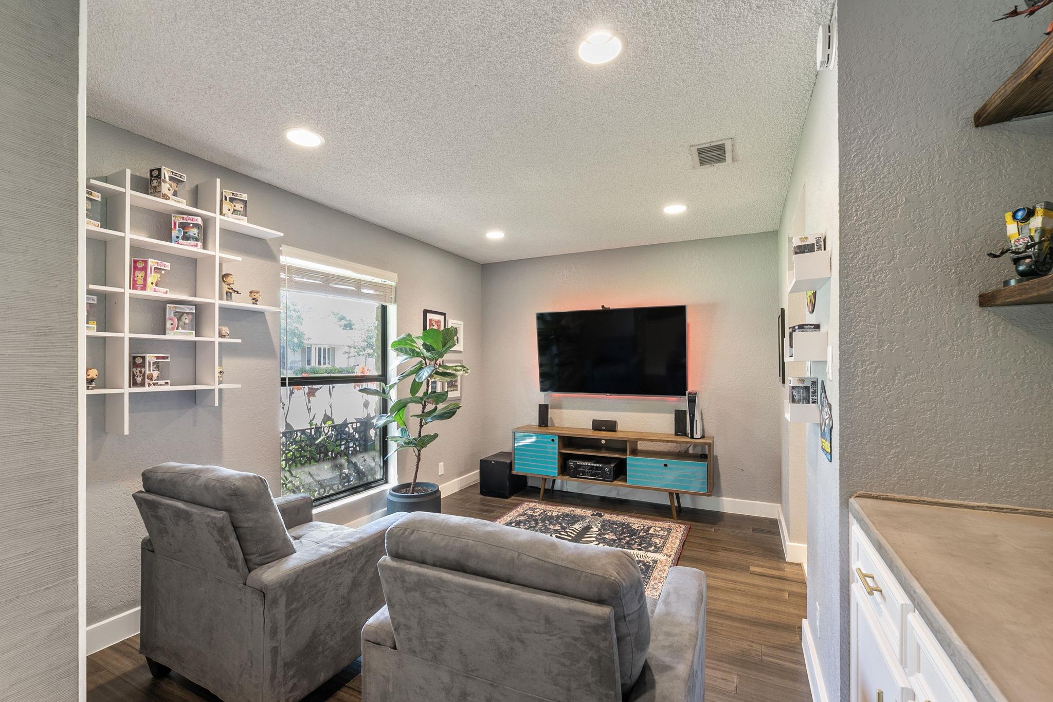 9404 Sherbrooke St, Austin, TX 78729