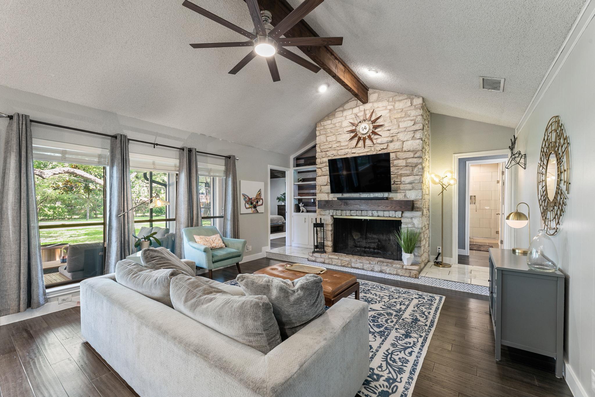 9404 Sherbrooke St, Austin, TX 78729