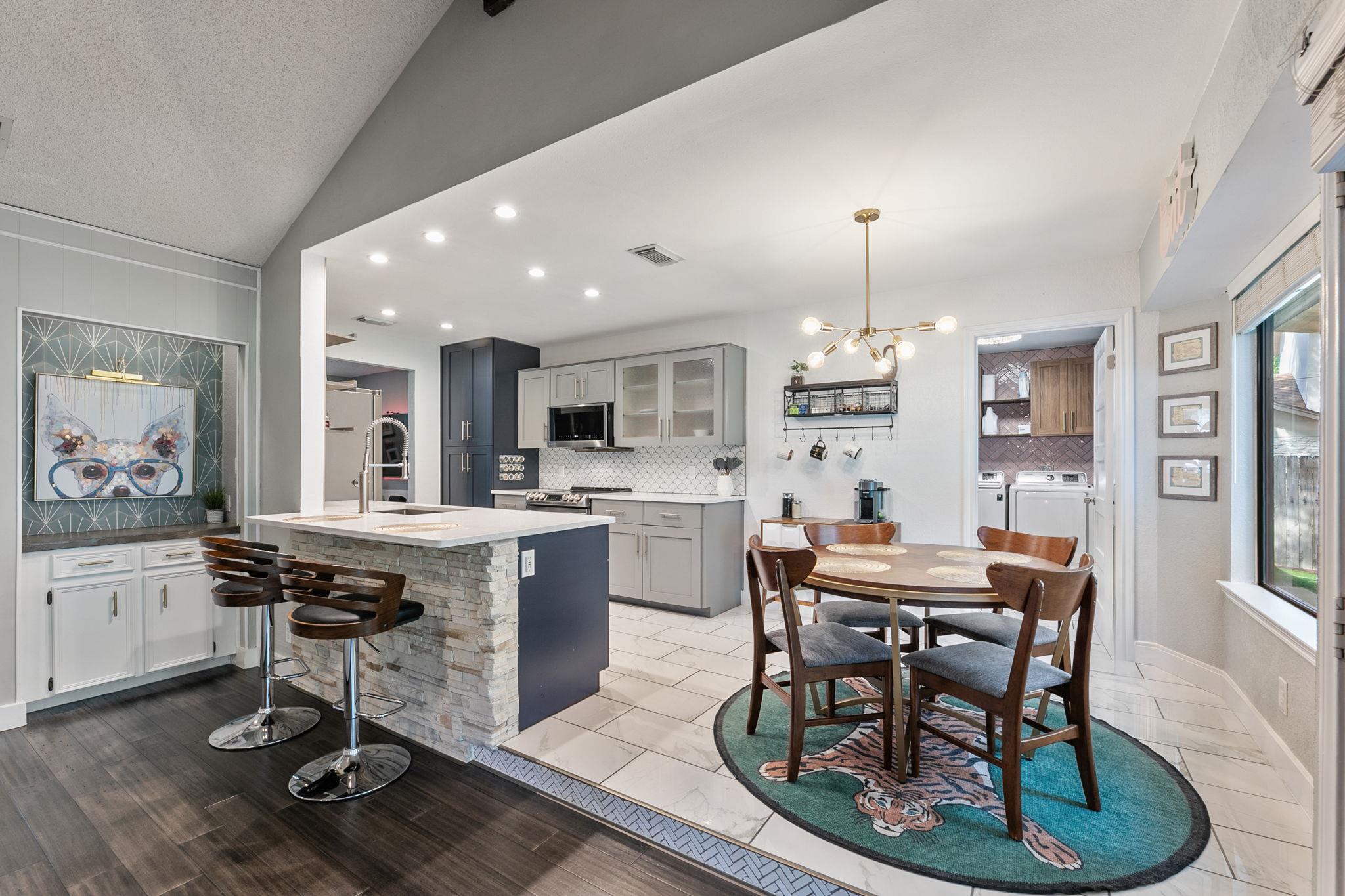 9404 Sherbrooke St, Austin, TX 78729