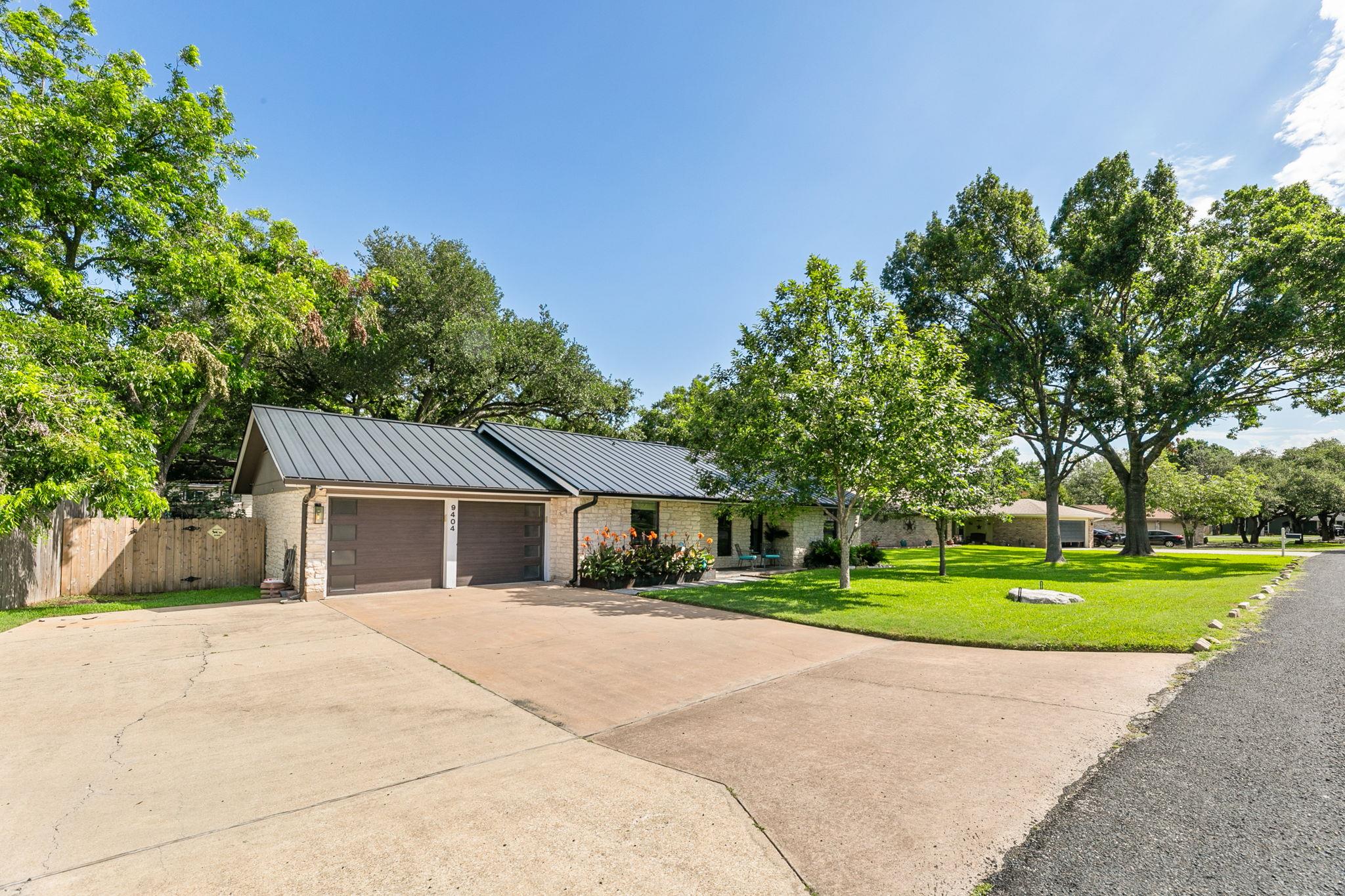 9404 Sherbrooke St, Austin, TX 78729