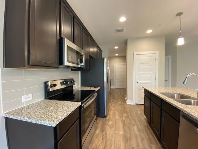 1612 Roseburg Dr, Austin, TX 78754