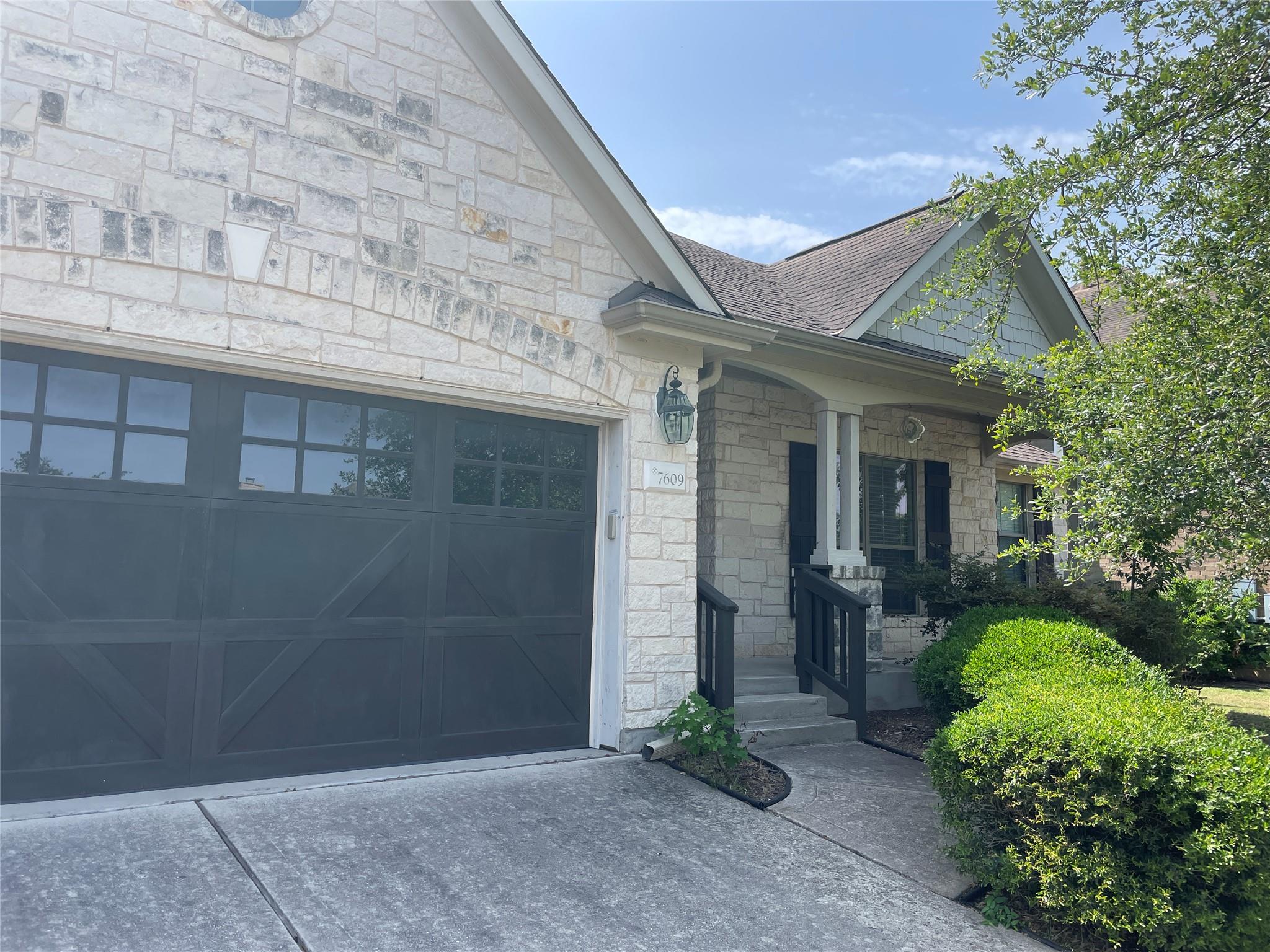 7609 Covered Bridge Dr, Austin, TX 78736