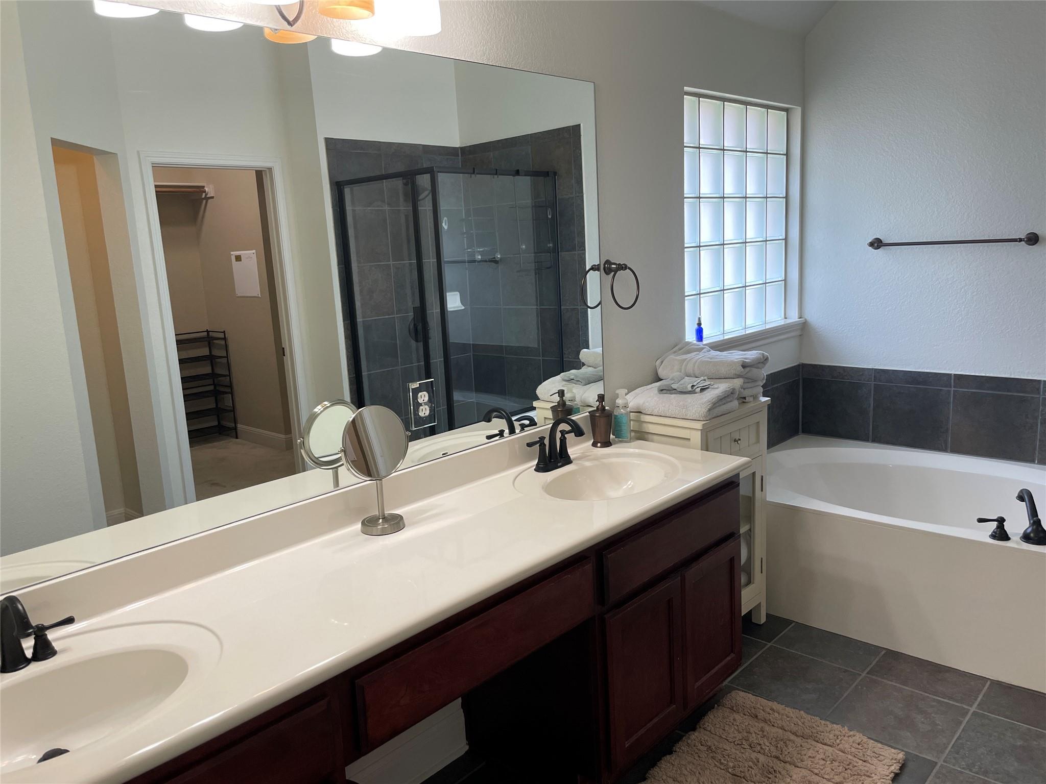 7609 Covered Bridge Dr, Austin, TX 78736