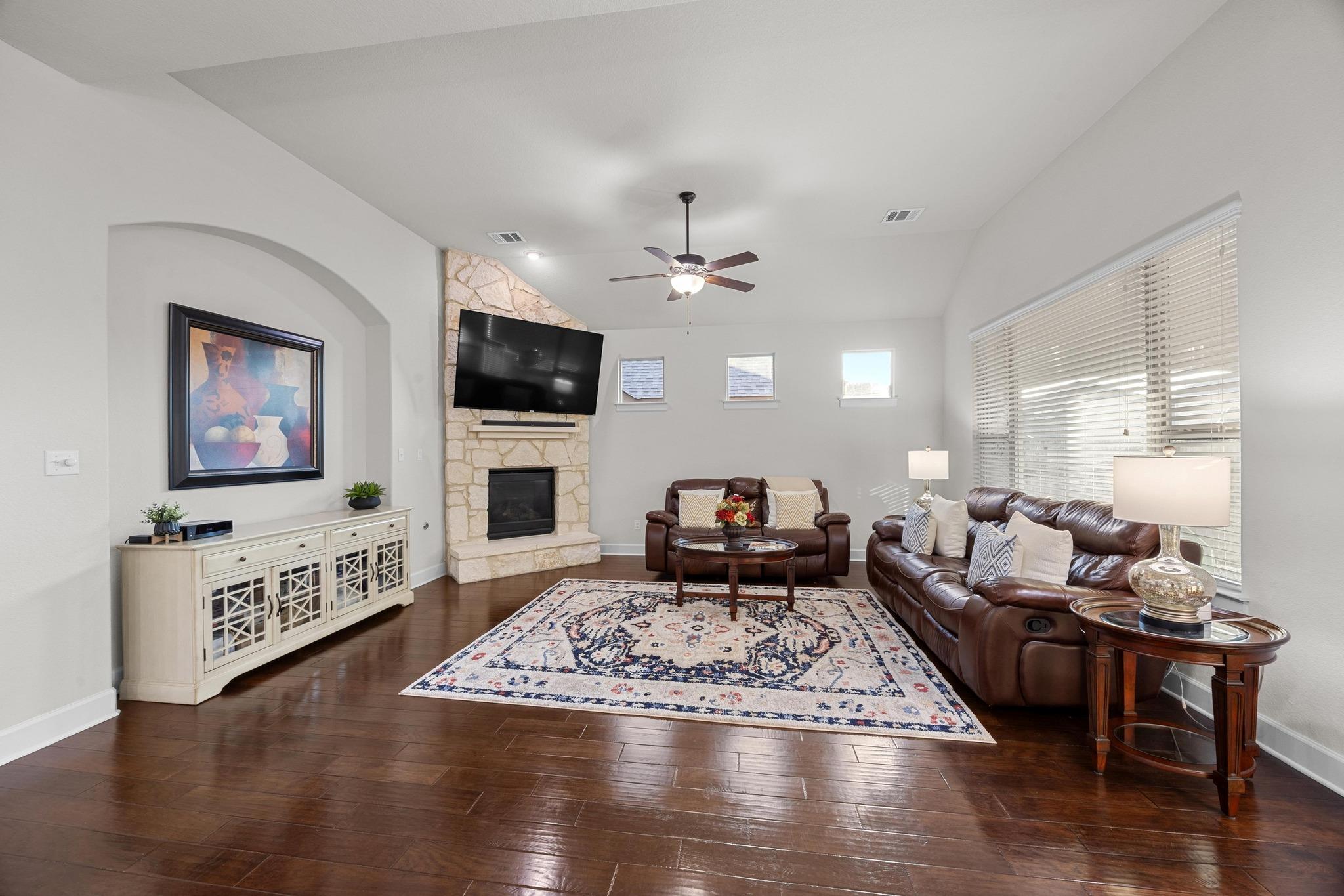 509 Fair Oaks Dr, Georgetown, TX 78628