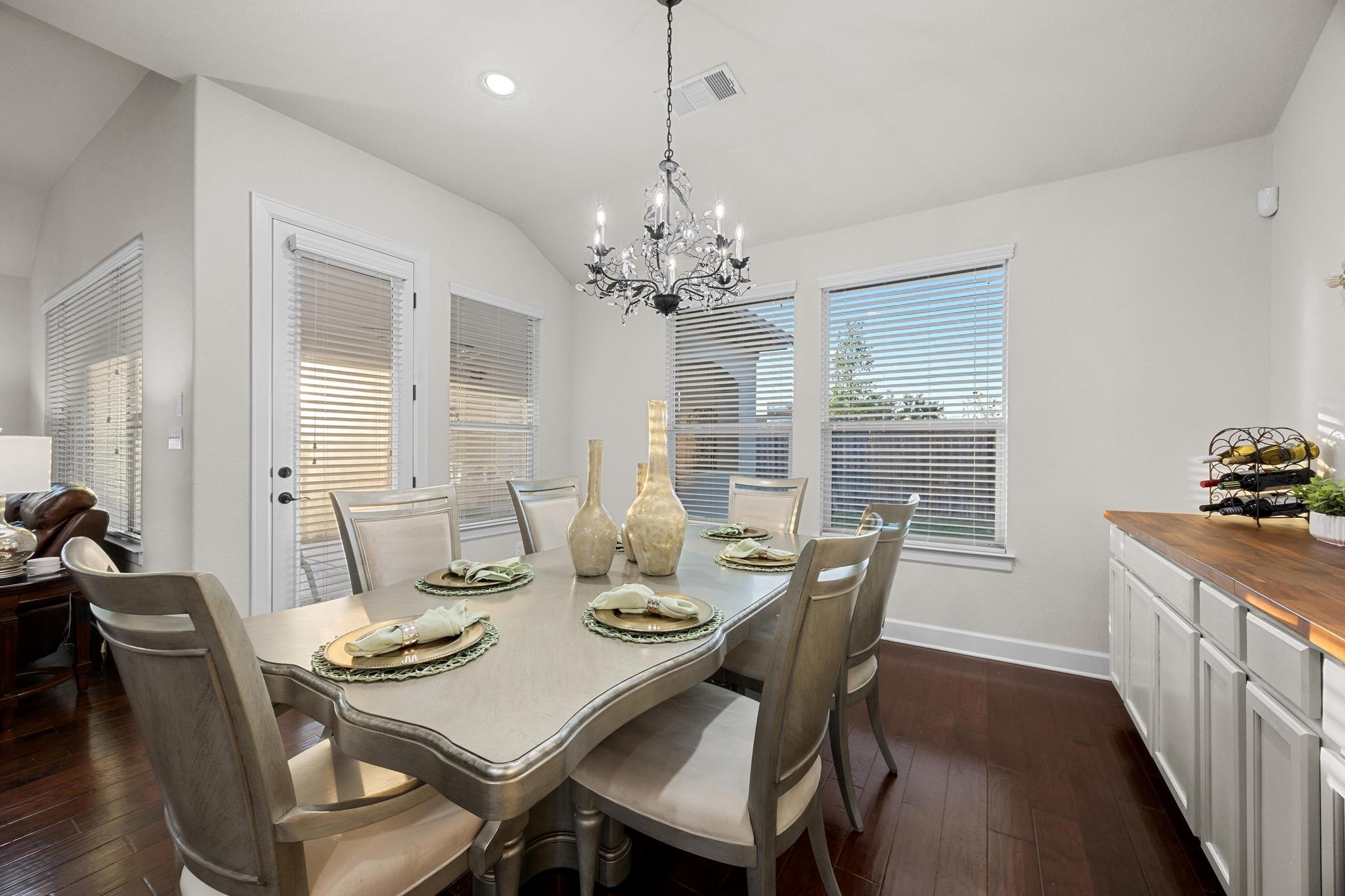 509 Fair Oaks Dr, Georgetown, TX 78628