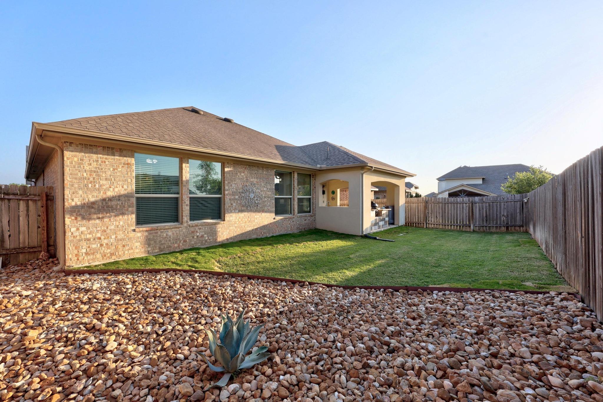 509 Fair Oaks Dr, Georgetown, TX 78628