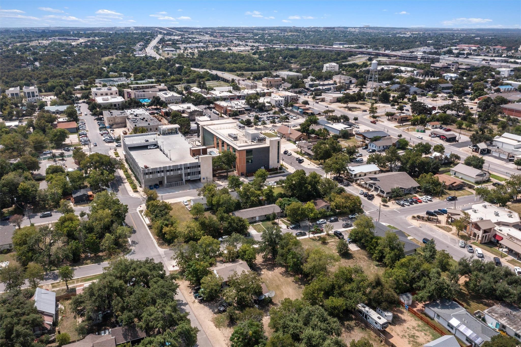 203 E Anderson Ave, Round Rock, TX 78664