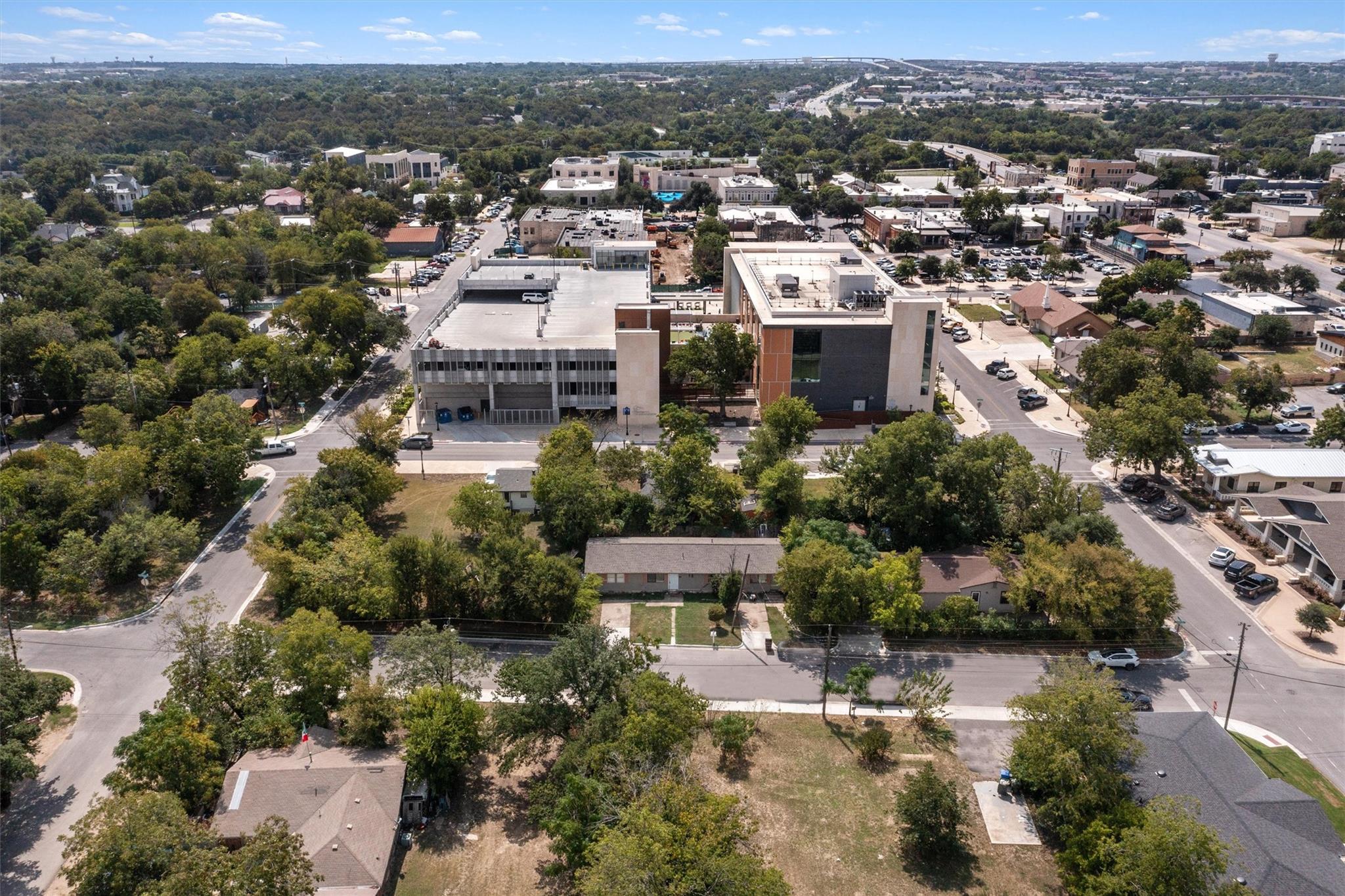 203 E Anderson Ave, Round Rock, TX 78664