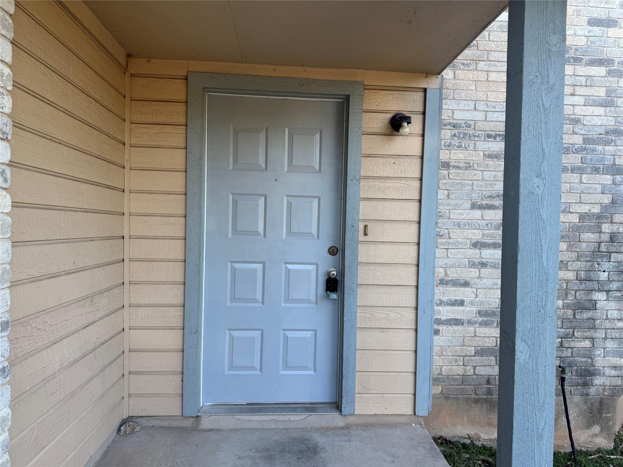 12308 #B Los Indios Trl, Austin, TX 78729