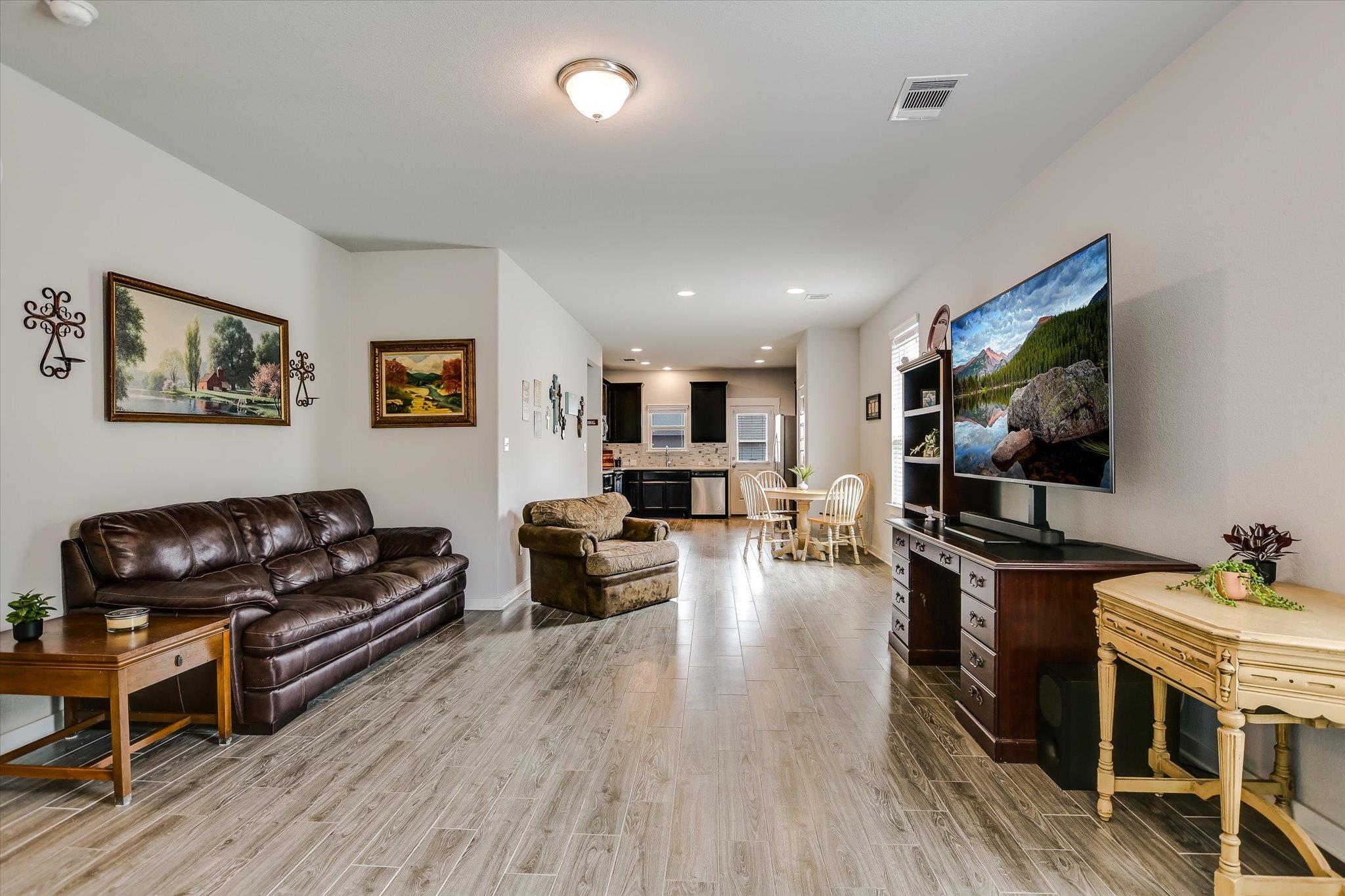 132 Ancellotta Way, Leander, TX 78641