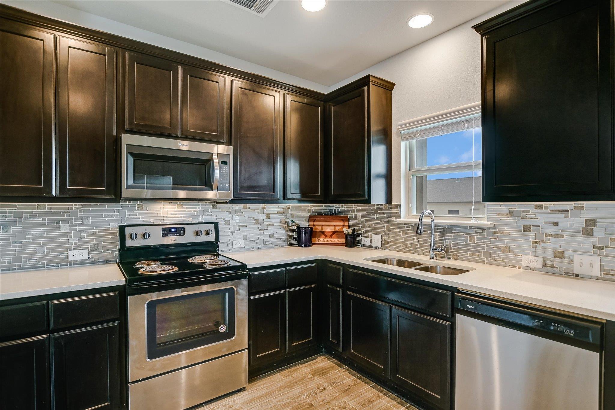 132 Ancellotta Way, Leander, TX 78641