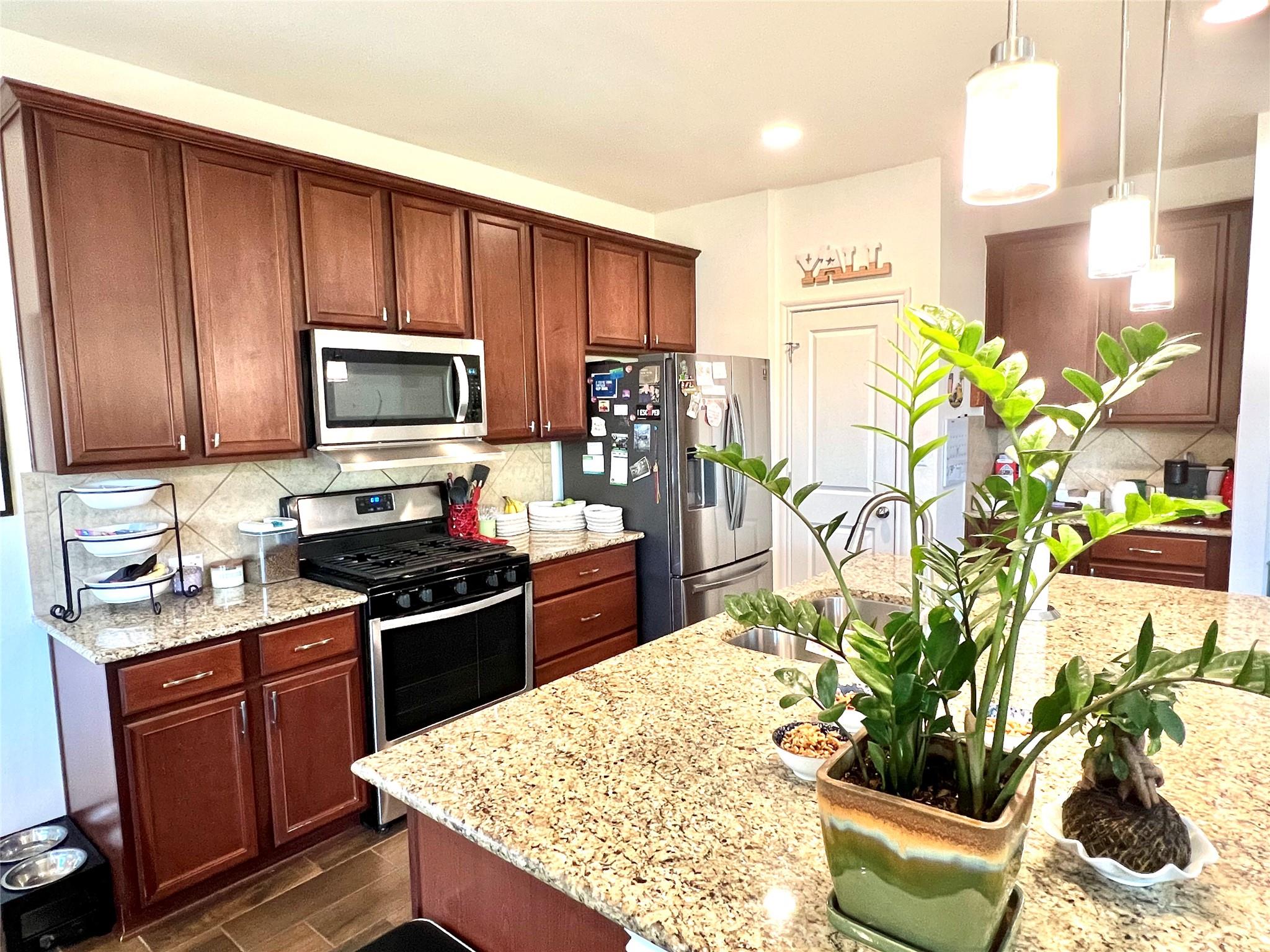 1024 Almeria Bend, Leander, TX 78641