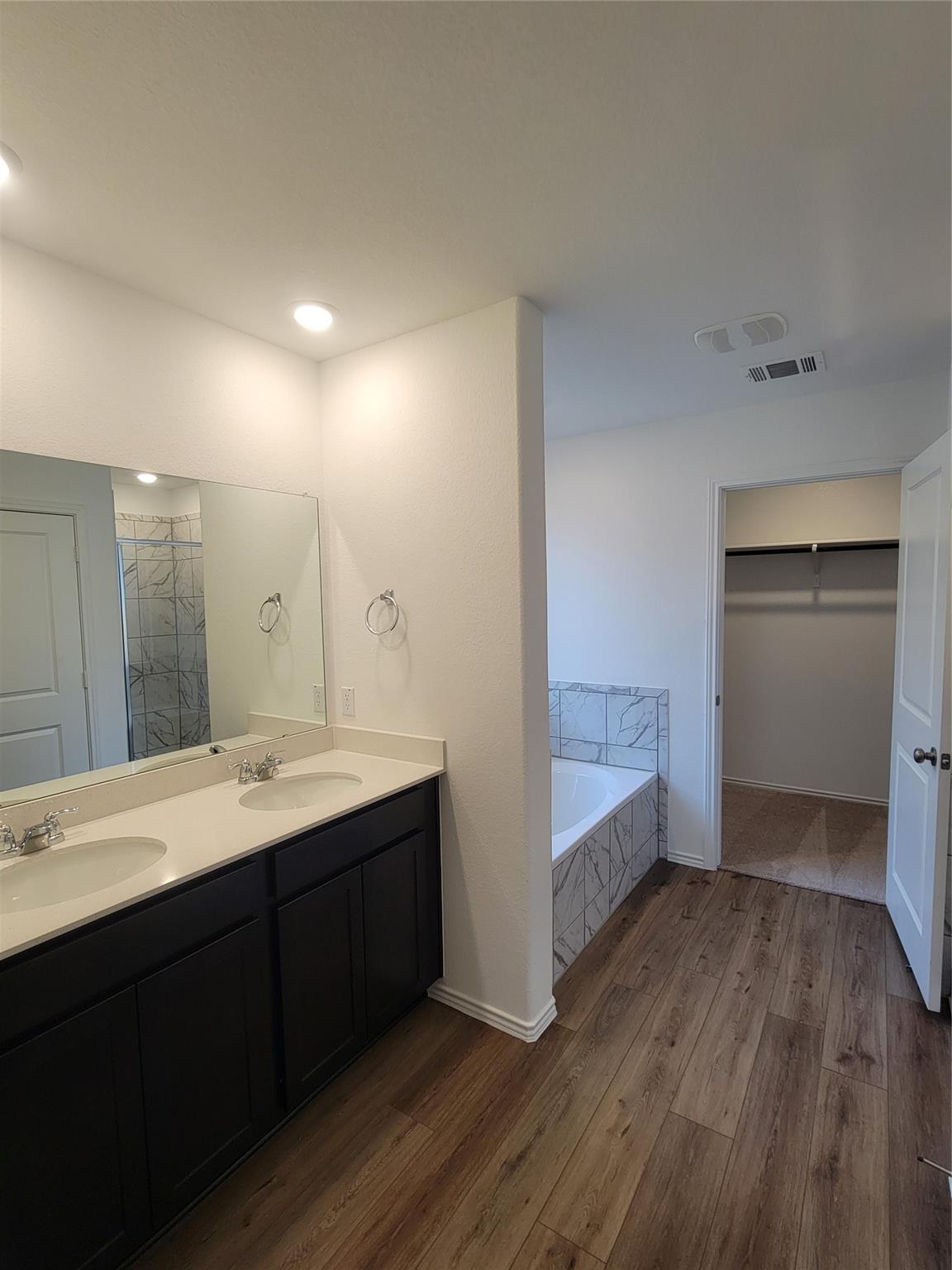 502 Arnage Dr, Hutto, TX 78634