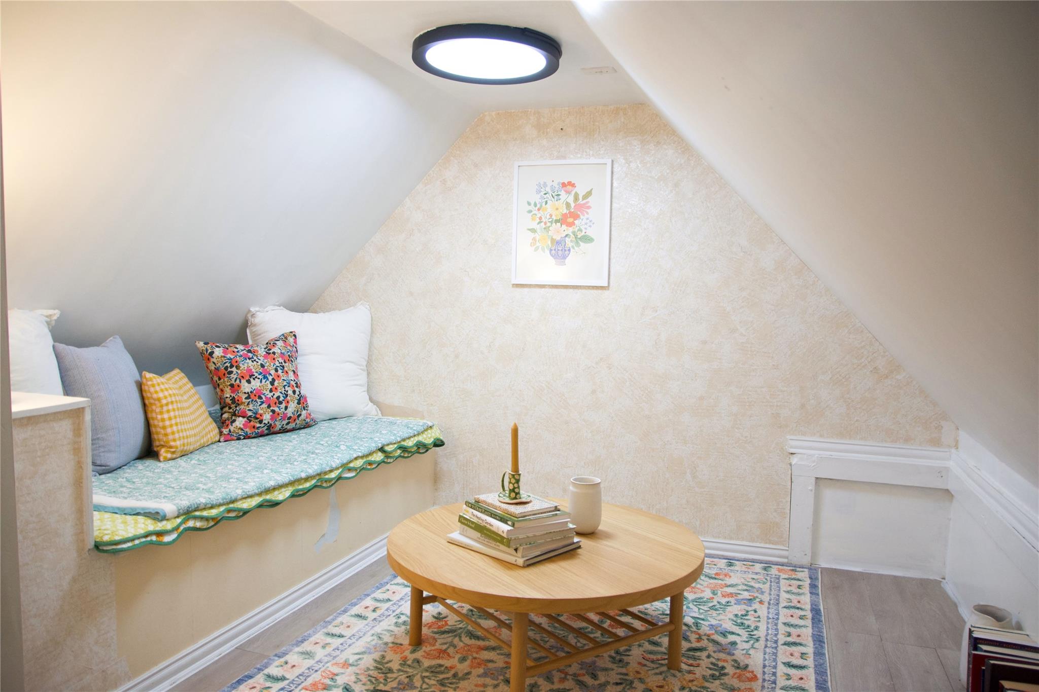 306 5th Ave, Smithville, TX 78957