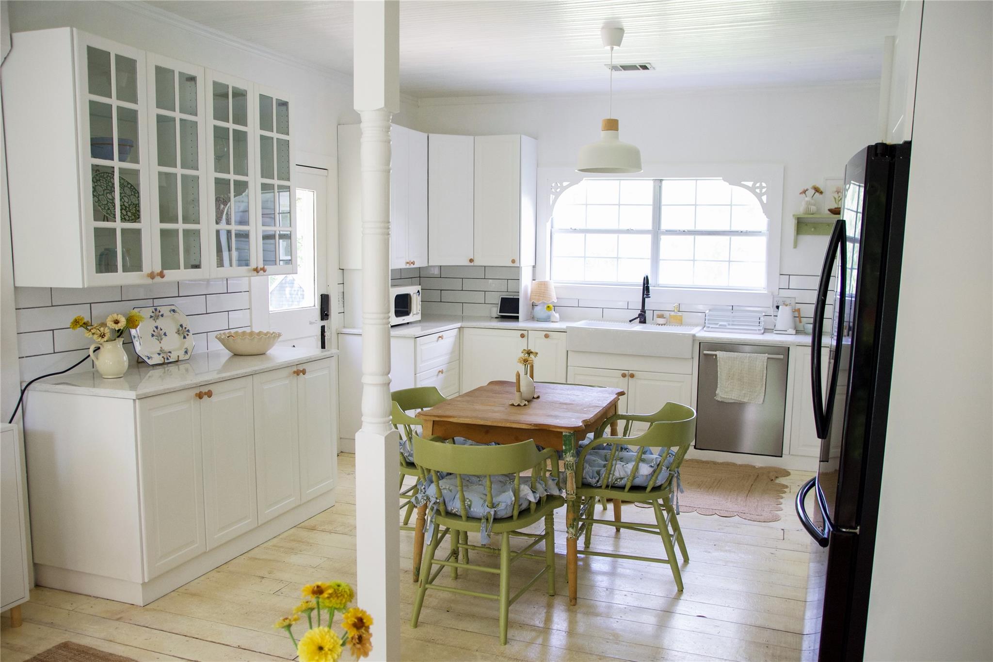 306 5th Ave, Smithville, TX 78957