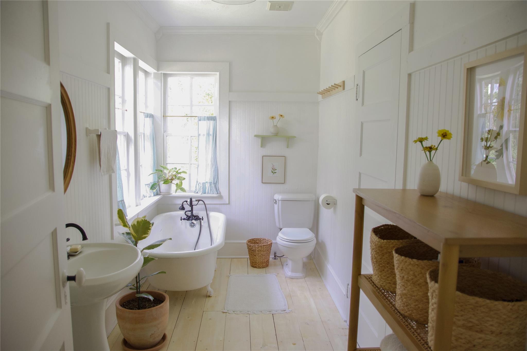 306 5th Ave, Smithville, TX 78957