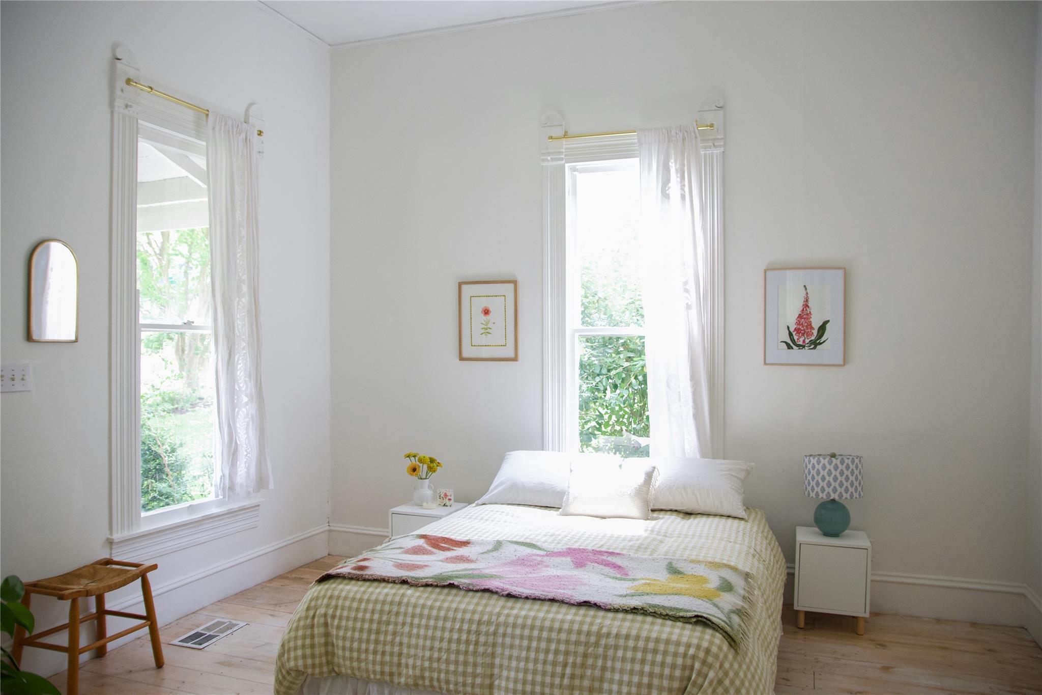 306 5th Ave, Smithville, TX 78957