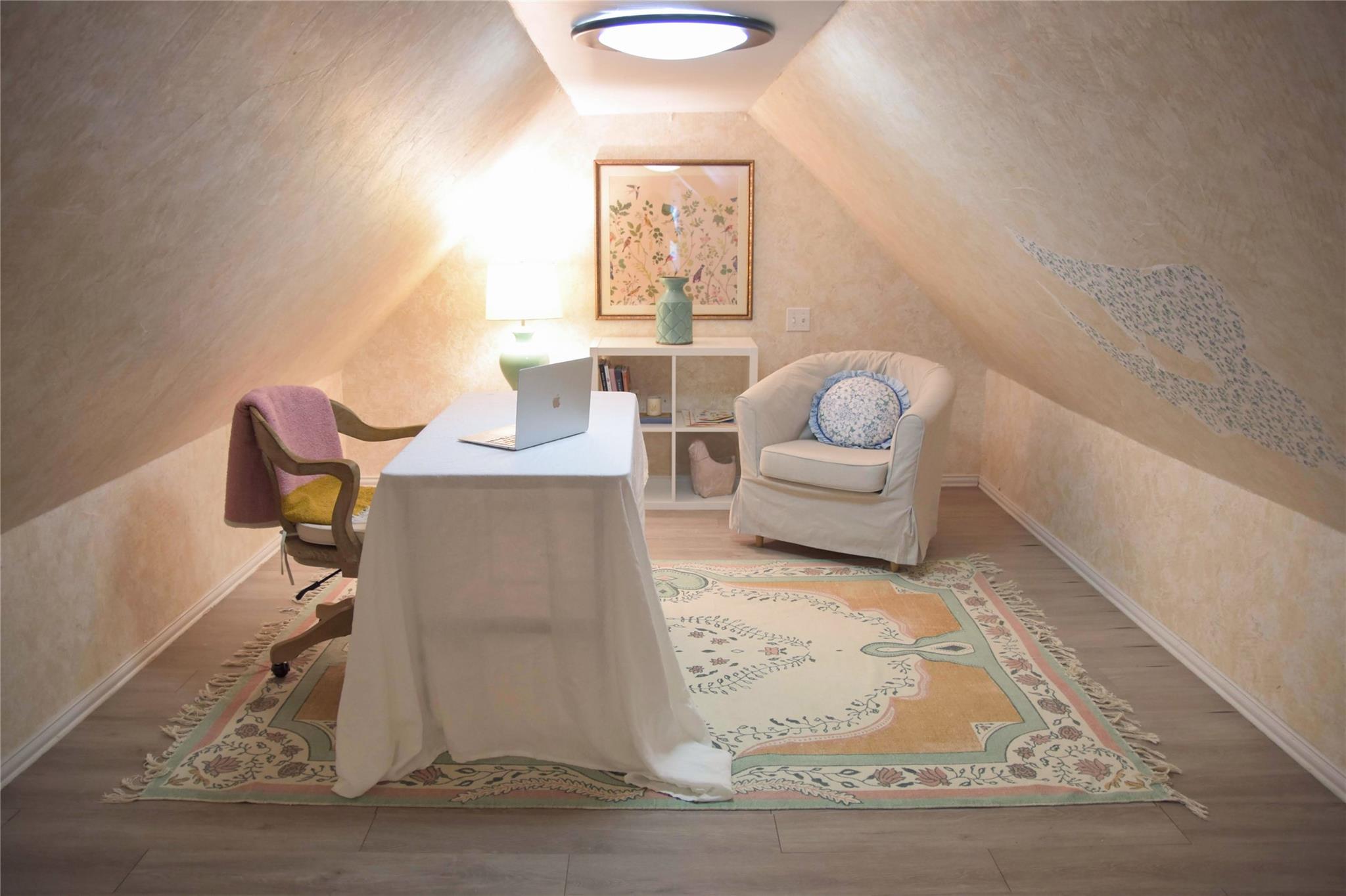 306 5th Ave, Smithville, TX 78957