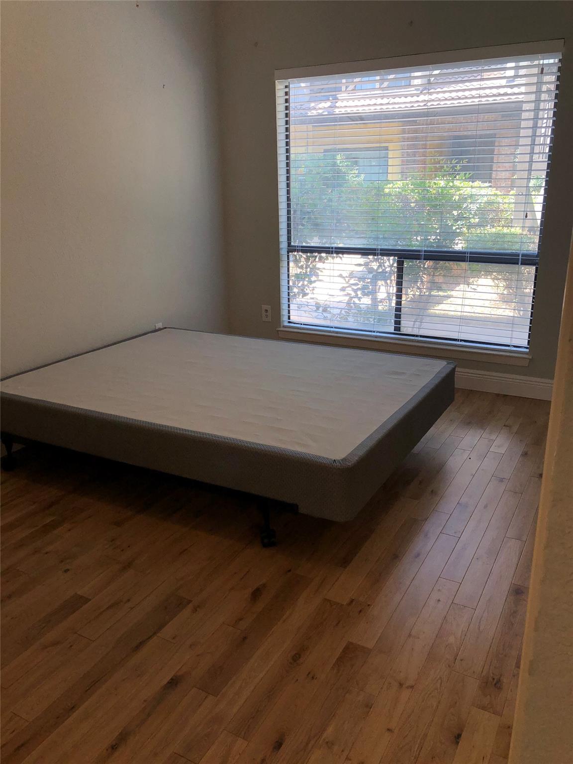 806 W 24th St # 123, Austin, TX 78705