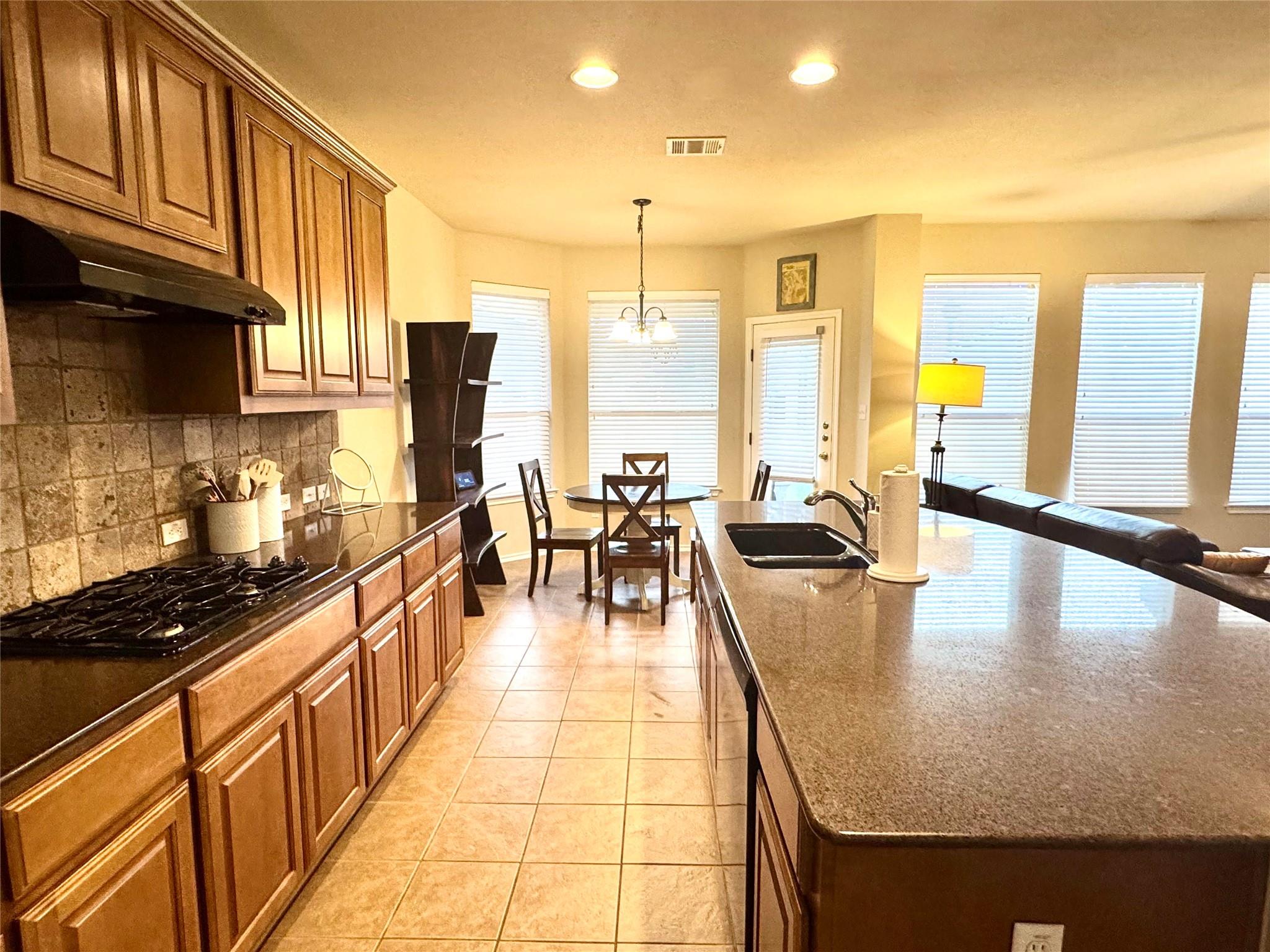 73 White Magnolia Cir, Austin, TX 78734