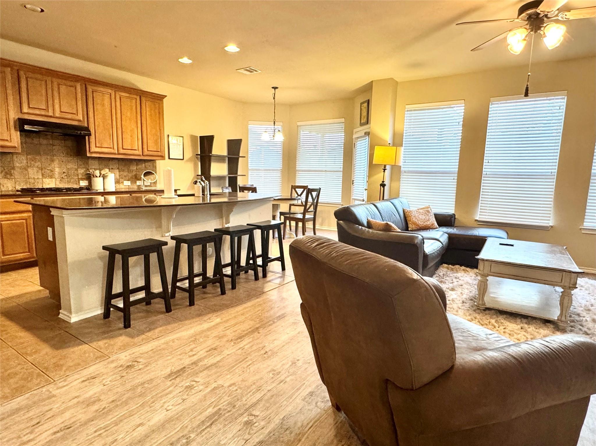 73 White Magnolia Cir, Austin, TX 78734