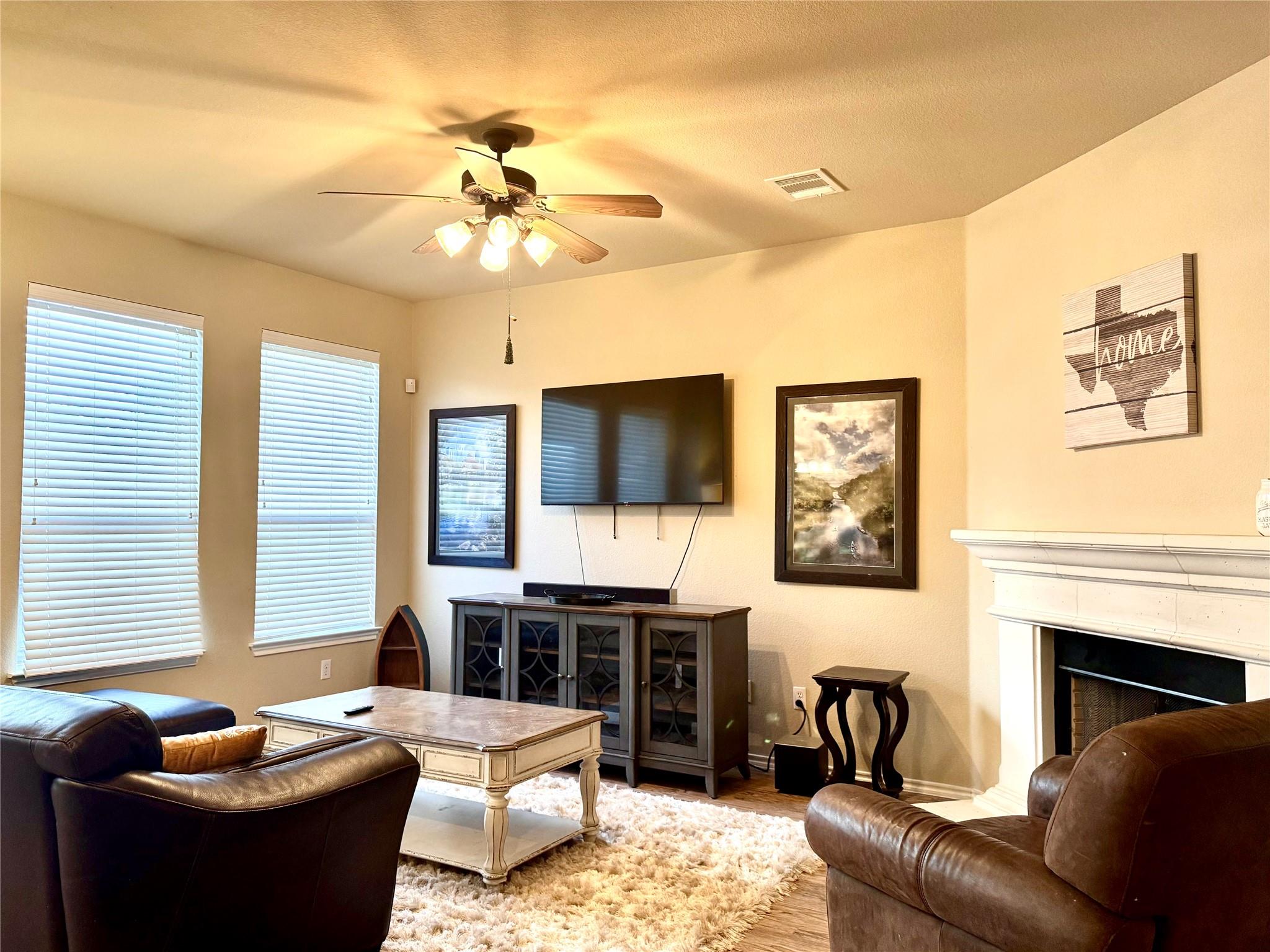 73 White Magnolia Cir, Austin, TX 78734