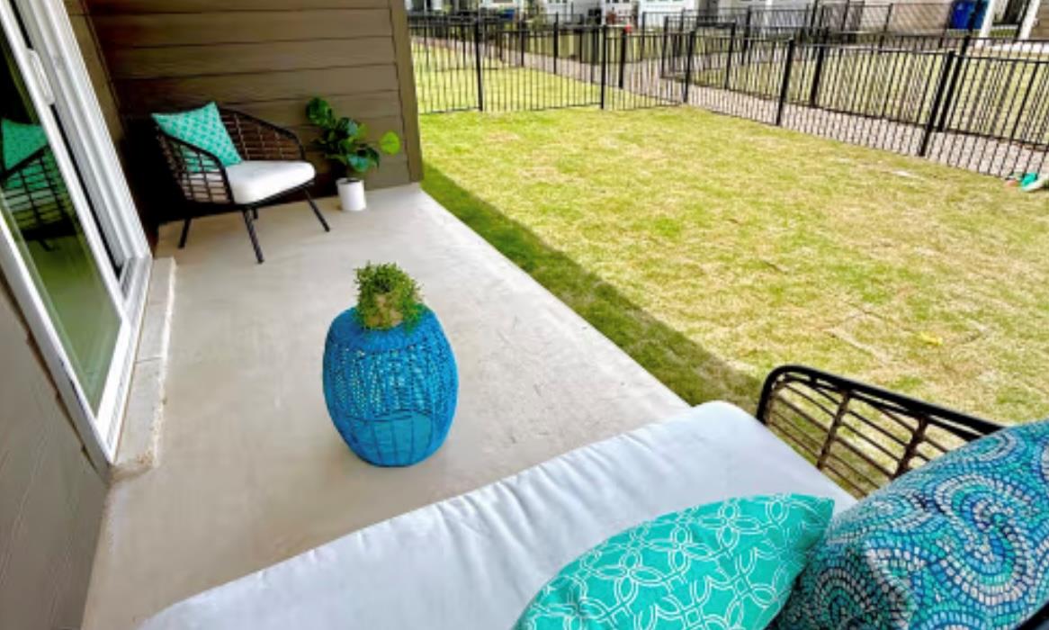 2036 Cora Ivy Ln, Round Rock, TX 78665