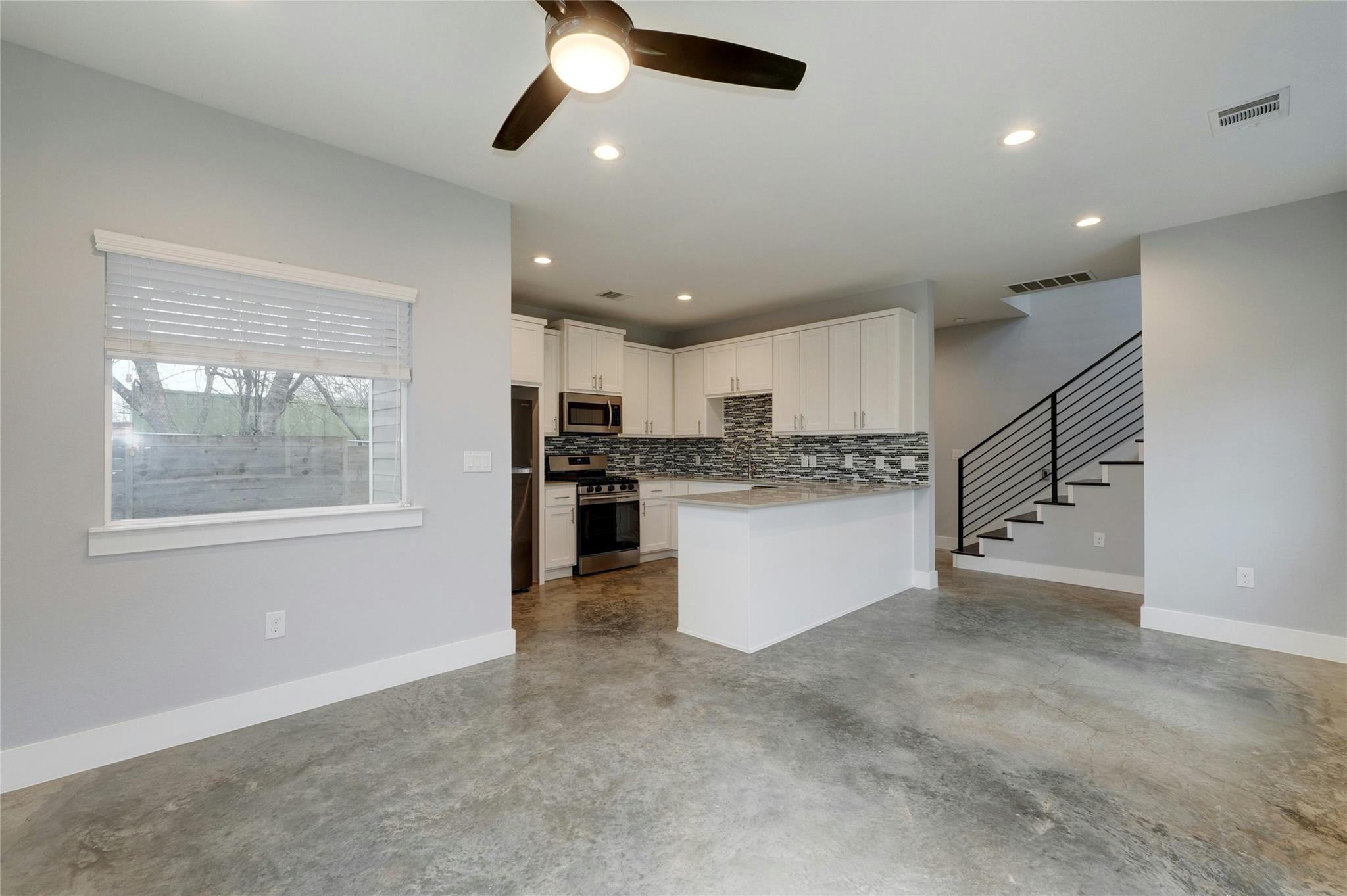 6902 Carver Ave # B, Austin, TX 78752