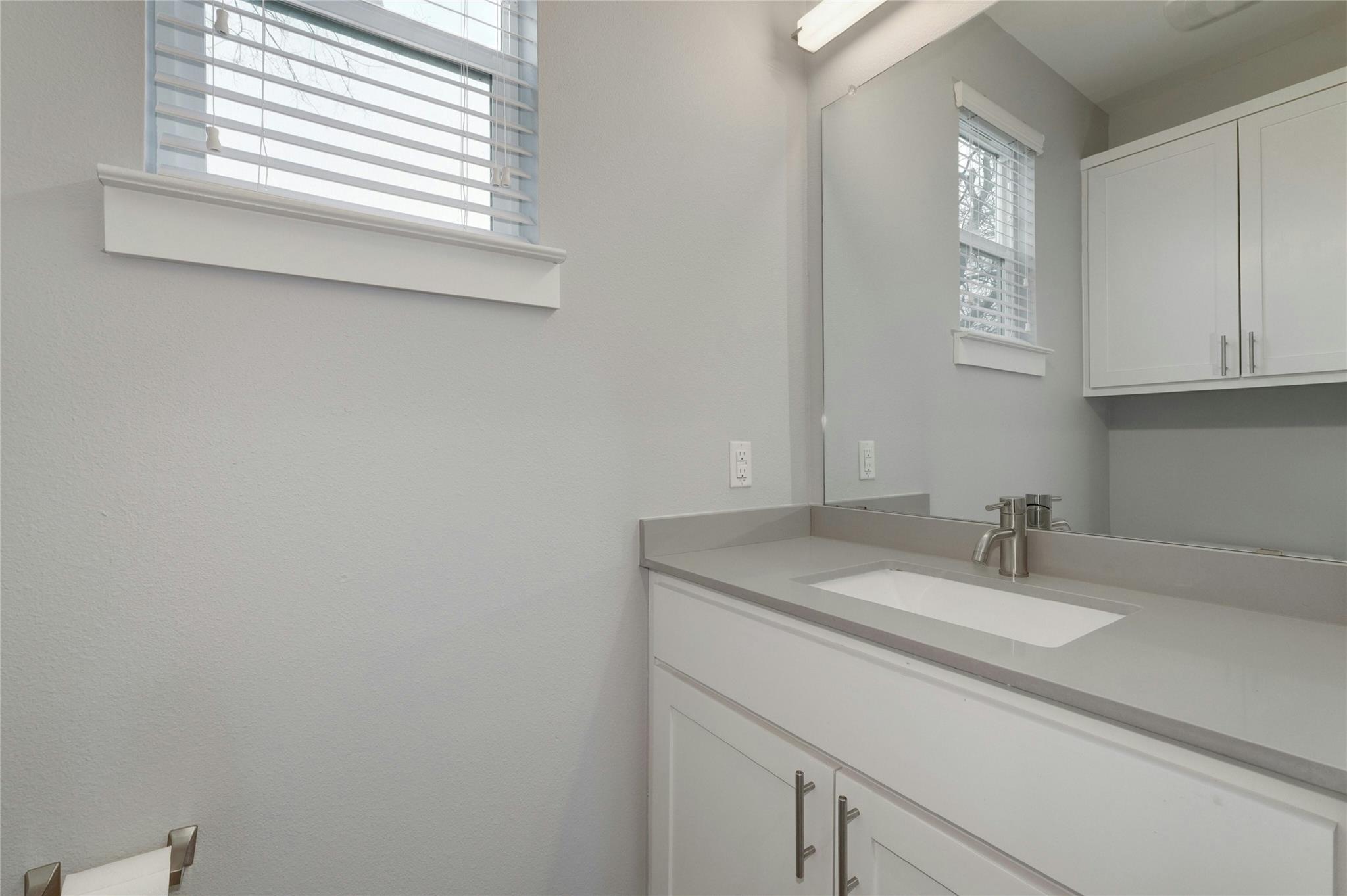 6902 Carver Ave # B, Austin, TX 78752