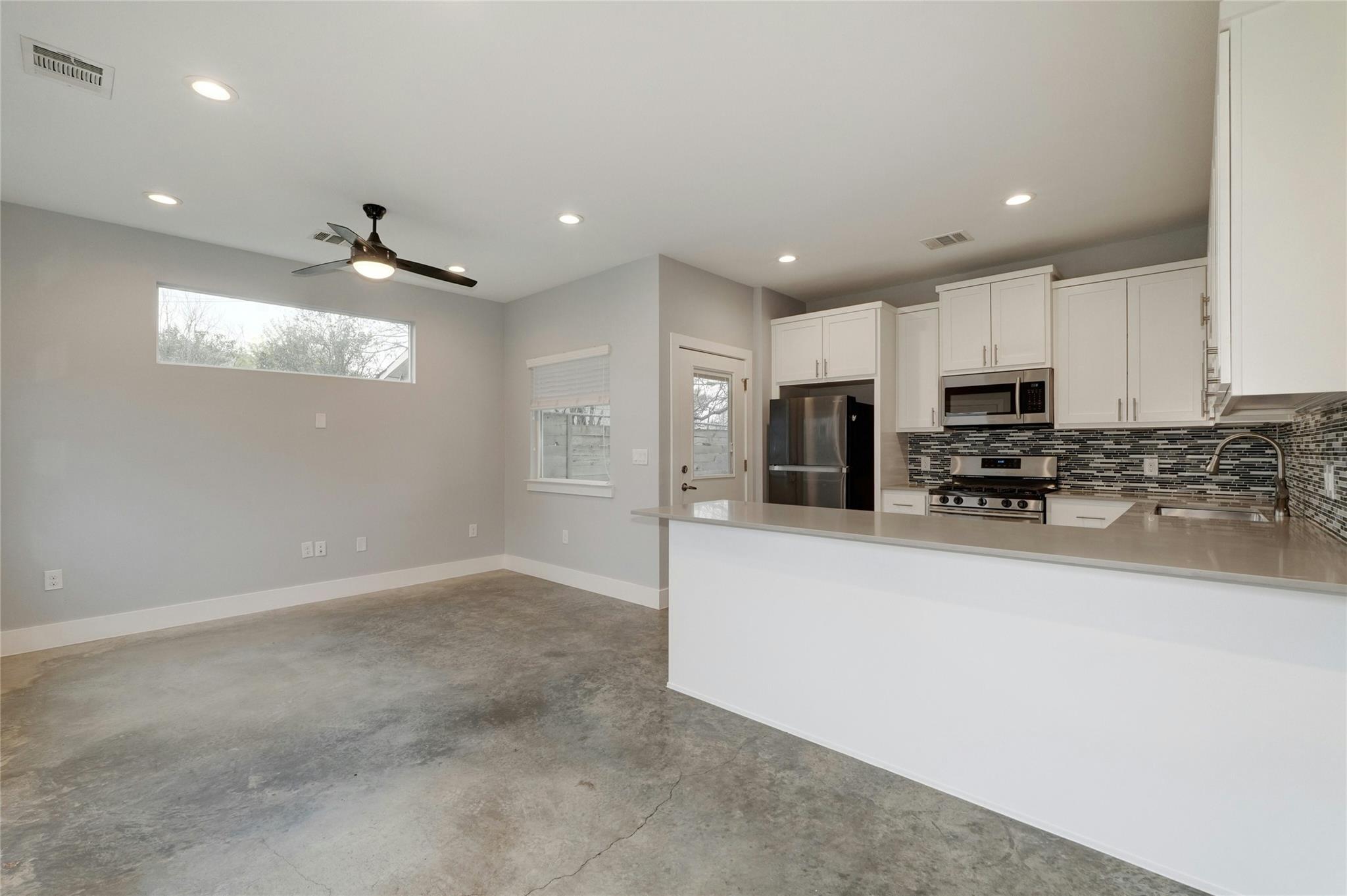 6902 Carver Ave # B, Austin, TX 78752