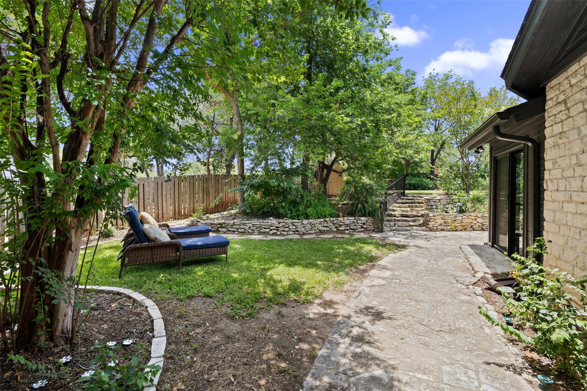 103 Schooner Dr, Lakeway, TX 78738