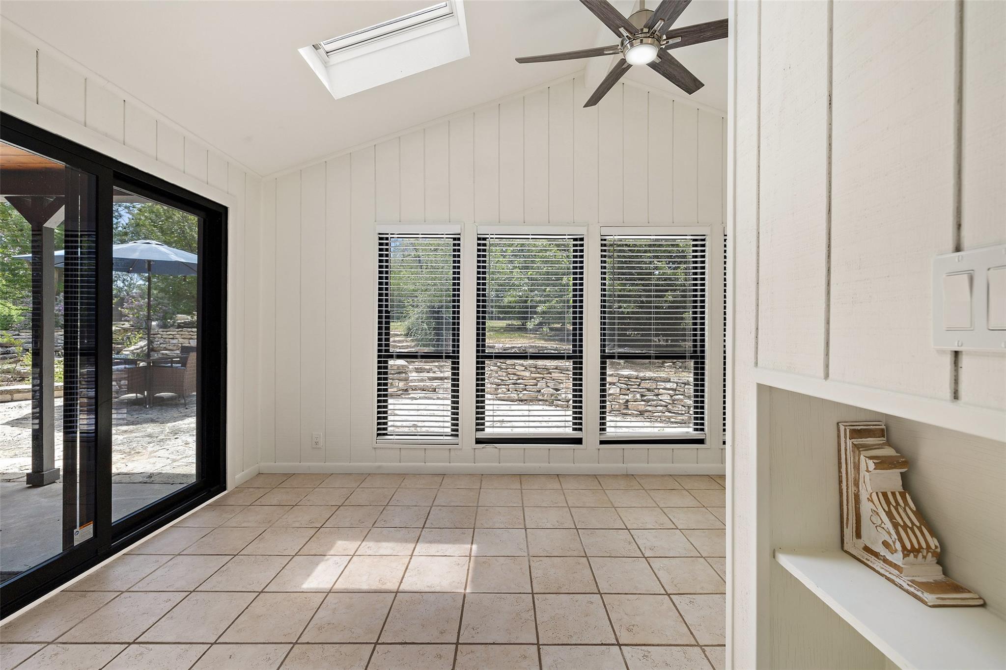 103 Schooner Dr, Lakeway, TX 78738