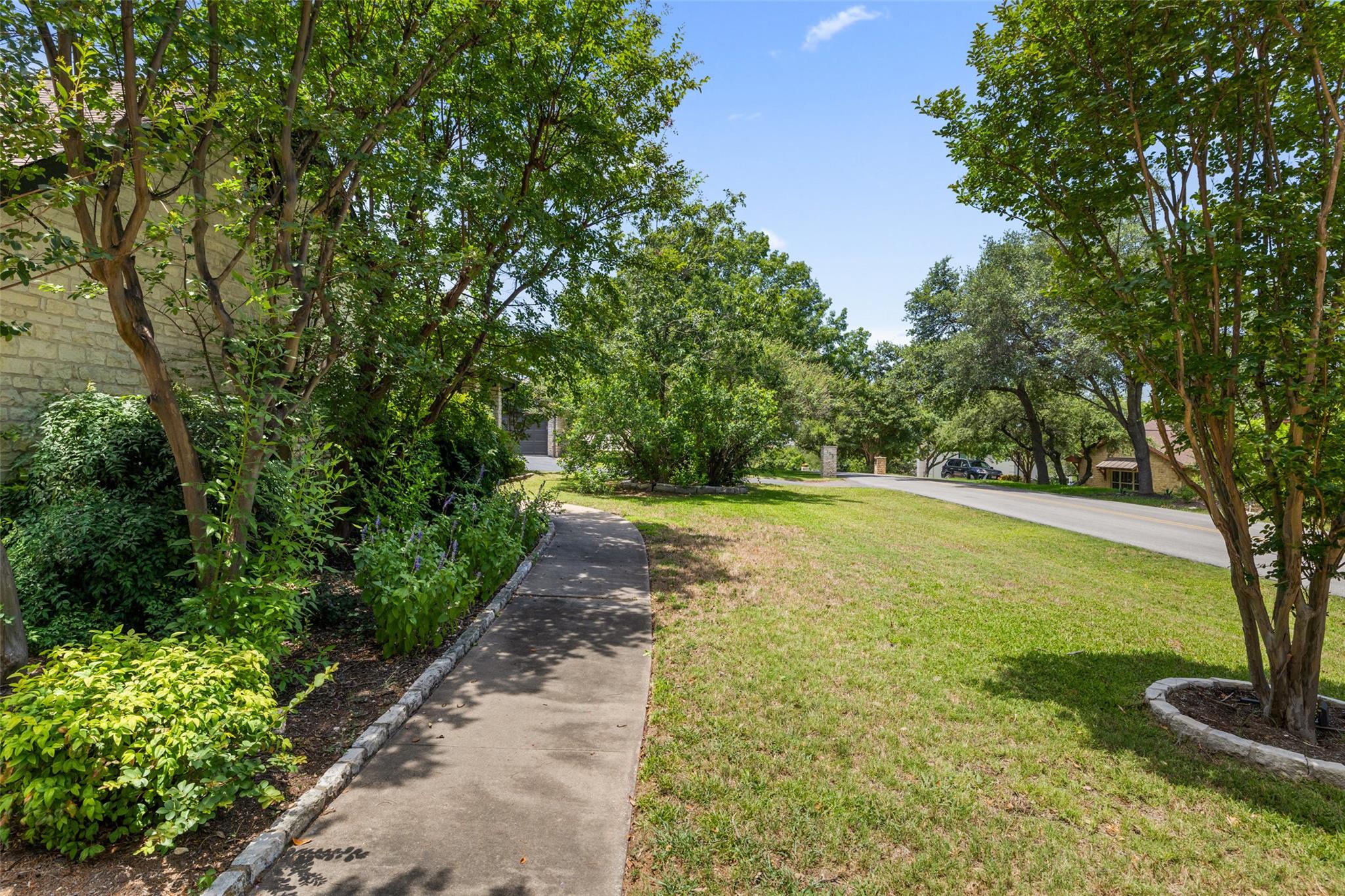 103 Schooner Dr, Lakeway, TX 78738