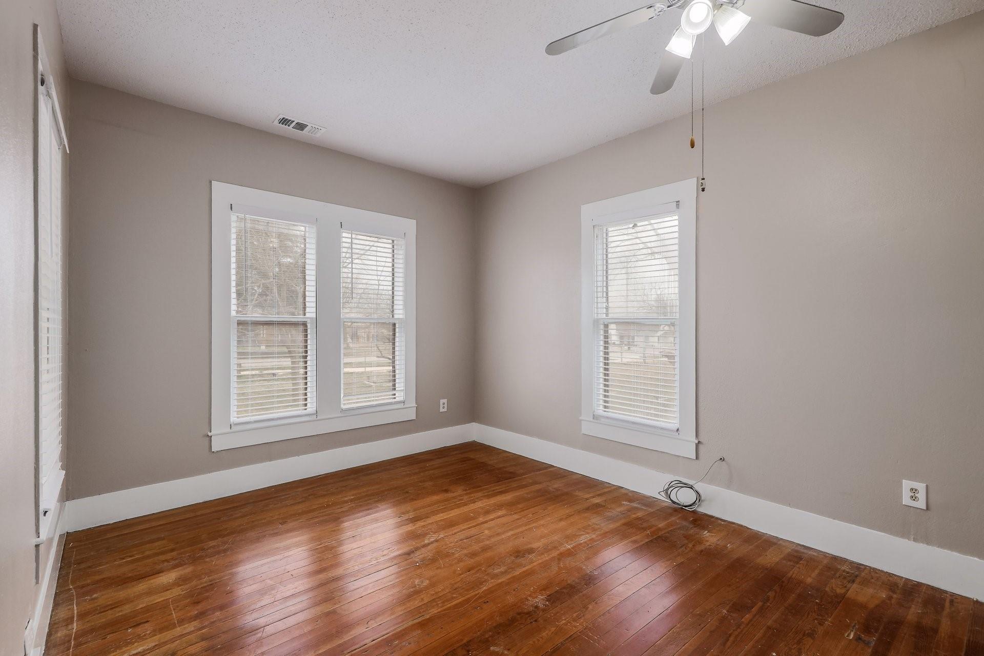 804 Main St, Liberty Hill, TX 78642