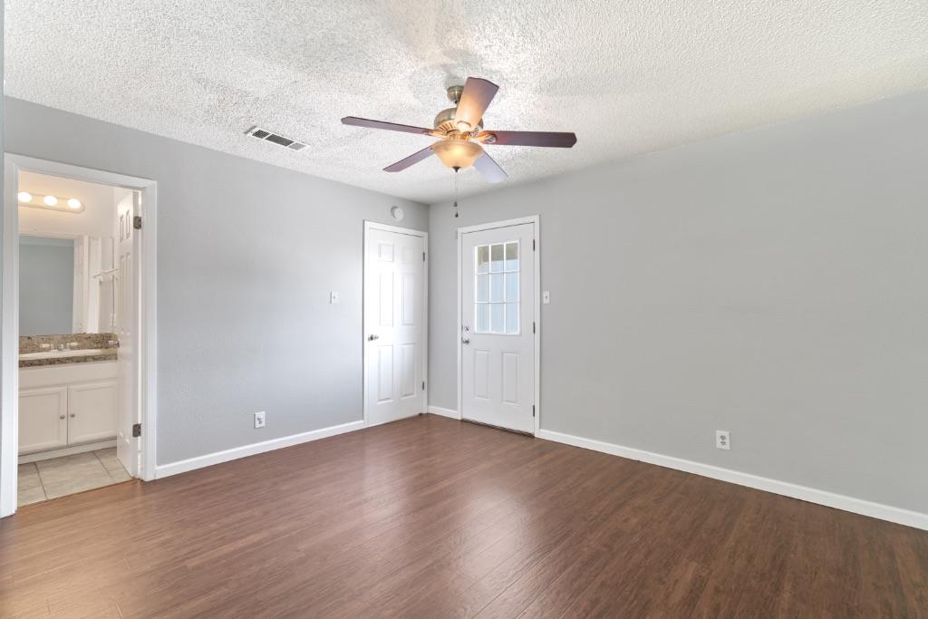 302 Splitrock St, Round Rock, TX 78681