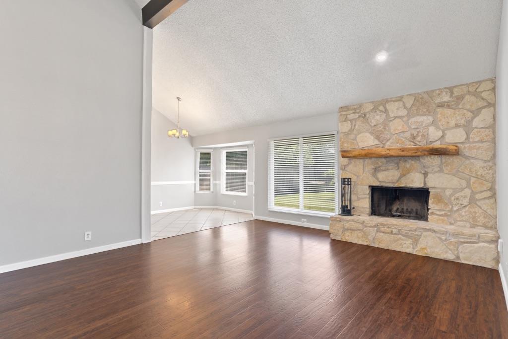 302 Splitrock St, Round Rock, TX 78681