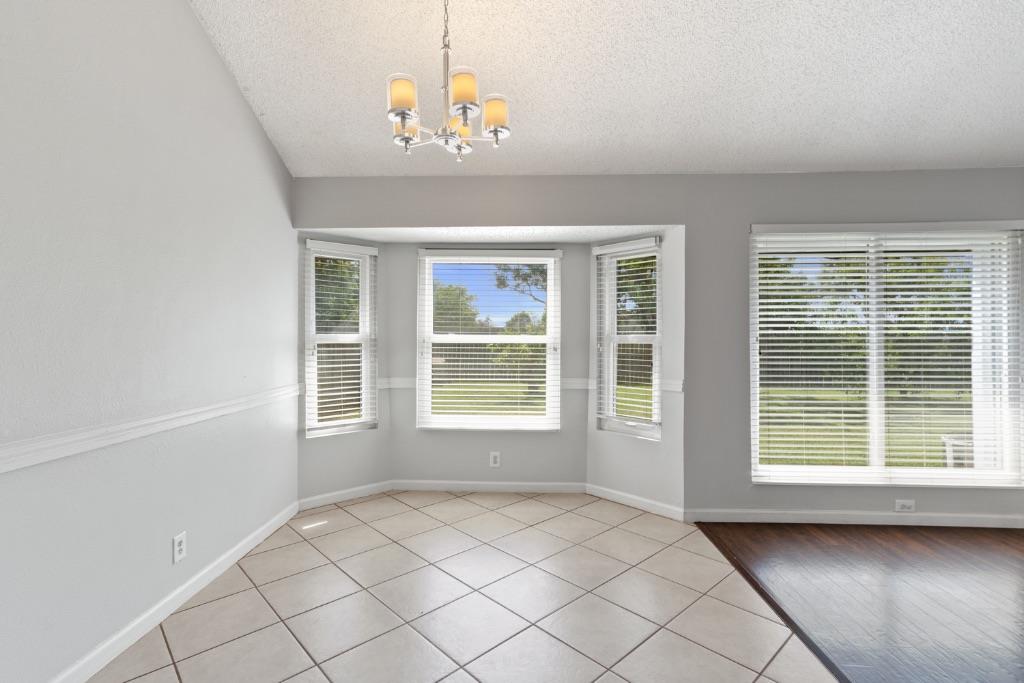 302 Splitrock St, Round Rock, TX 78681