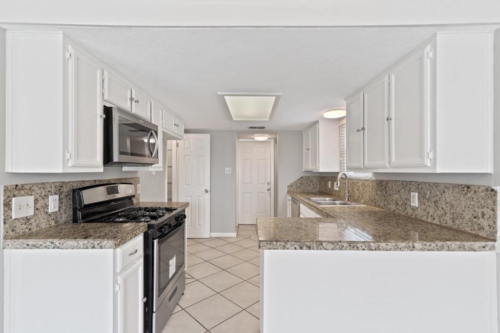 302 Splitrock St, Round Rock, TX 78681