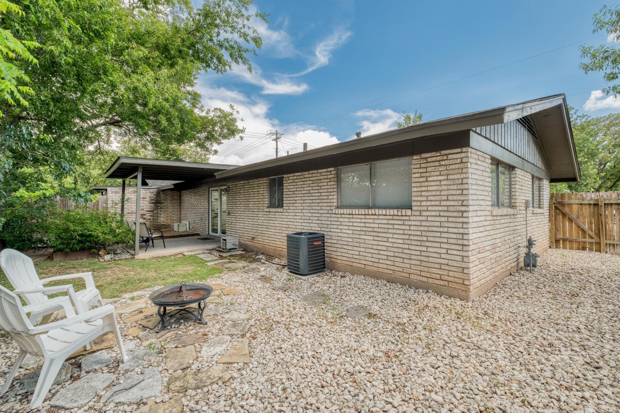 2202 Colfax Ave, Austin, TX 78757