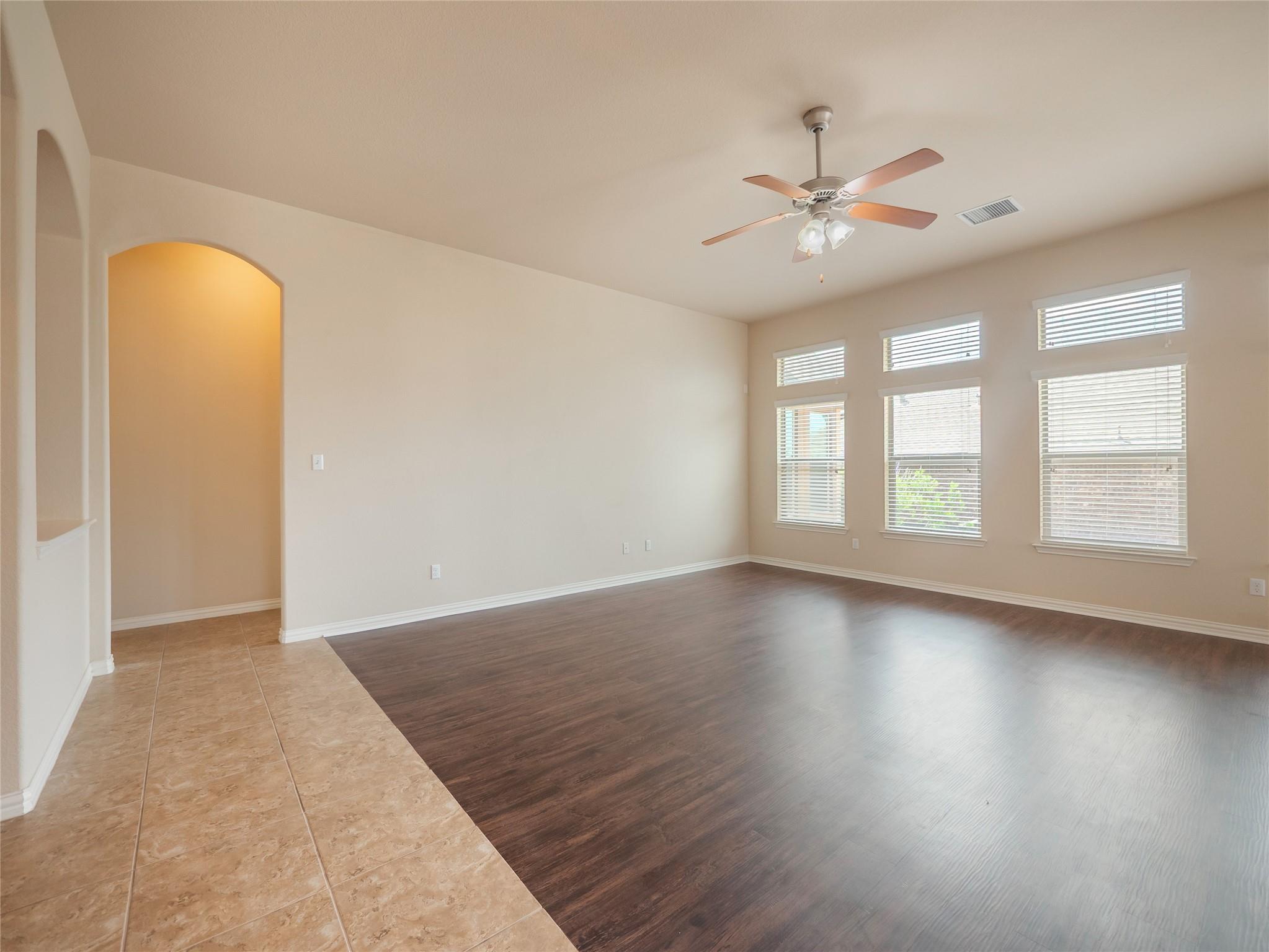 457 Monahans Dr, Georgetown, TX 78628