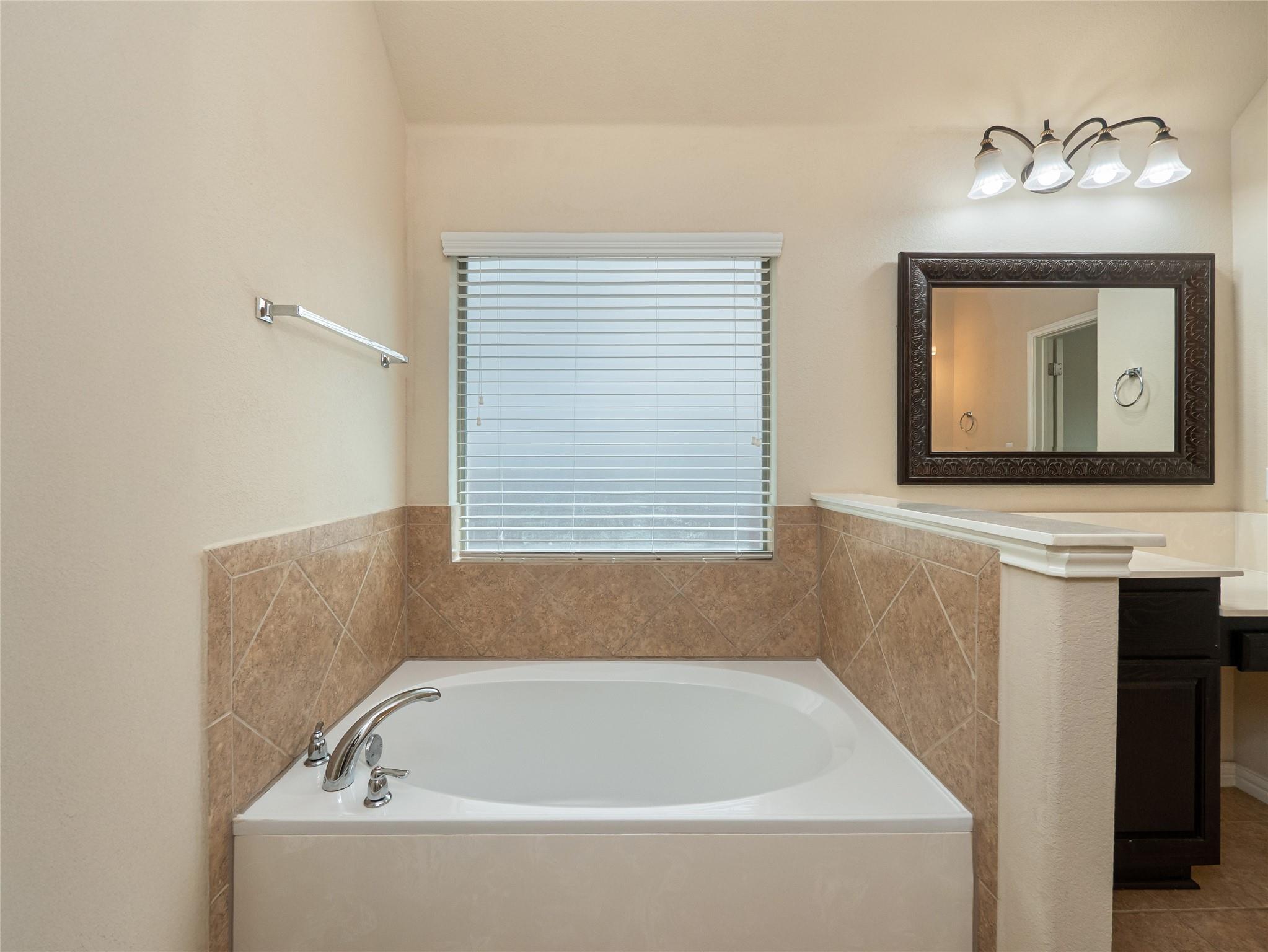 457 Monahans Dr, Georgetown, TX 78628