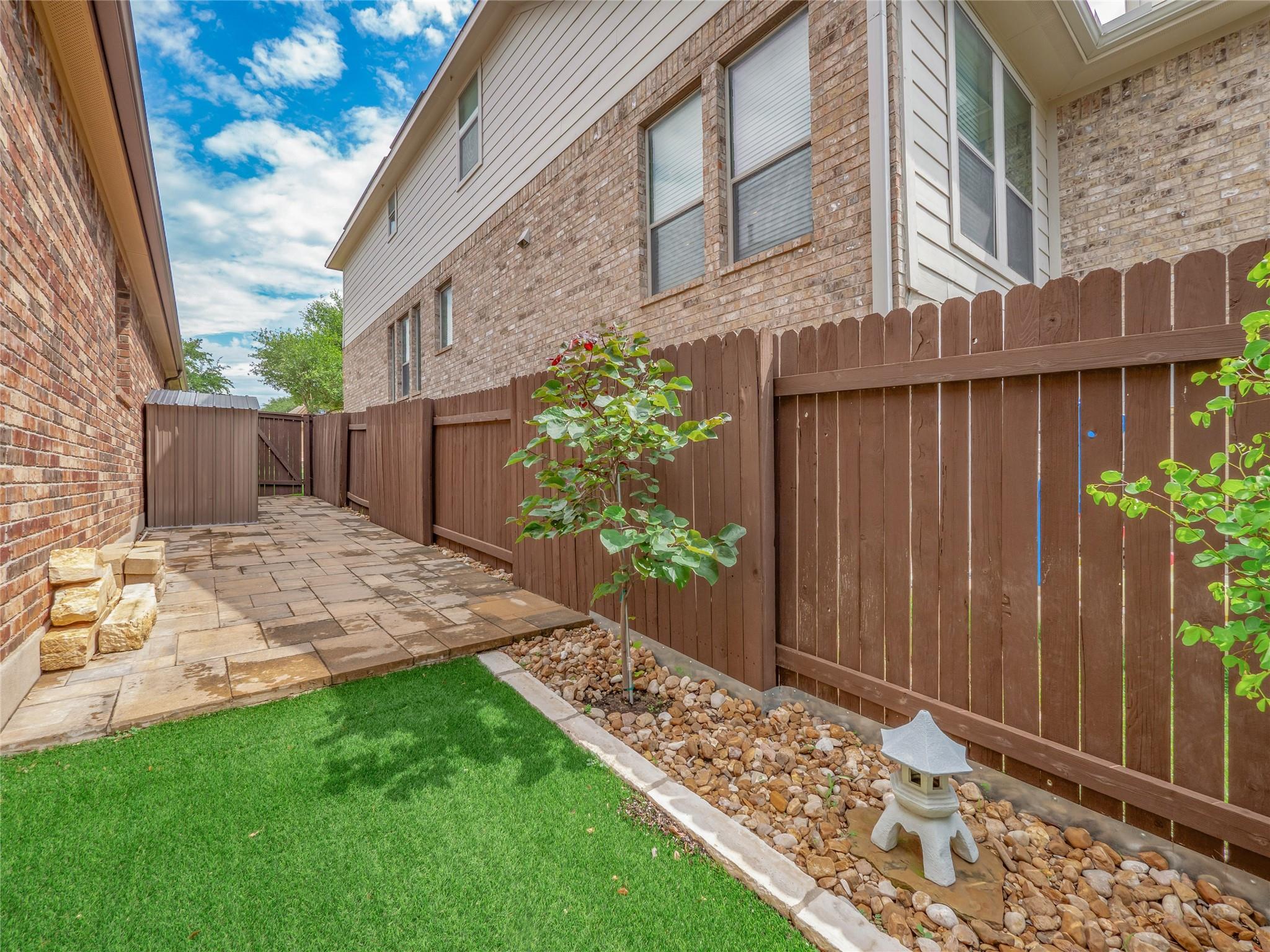 457 Monahans Dr, Georgetown, TX 78628