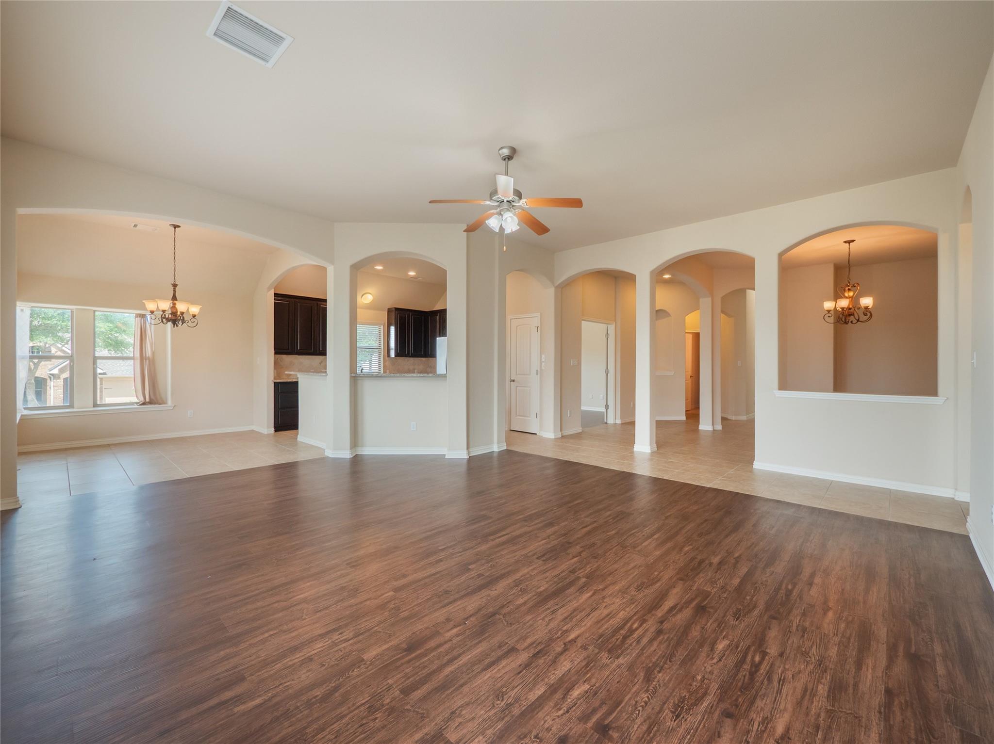 457 Monahans Dr, Georgetown, TX 78628