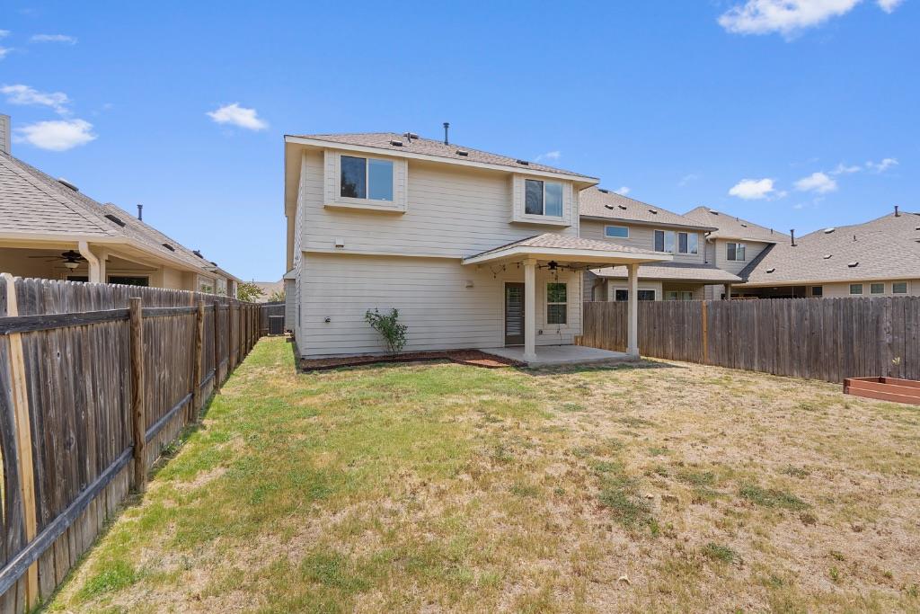 607 Stampede Rd, San Marcos, TX 78666