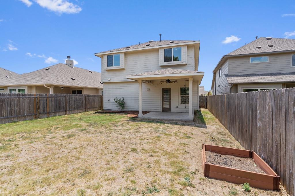 607 Stampede Rd, San Marcos, TX 78666
