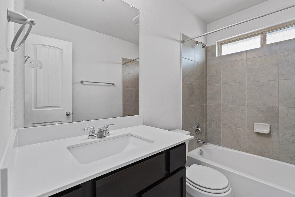 607 Stampede Rd, San Marcos, TX 78666