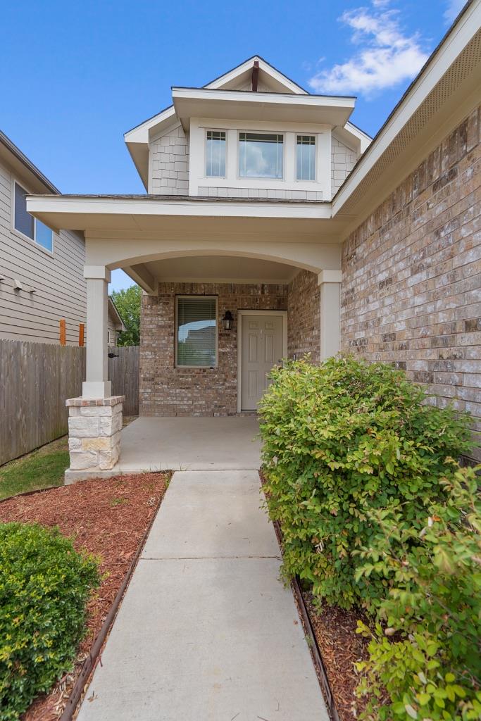 607 Stampede Rd, San Marcos, TX 78666