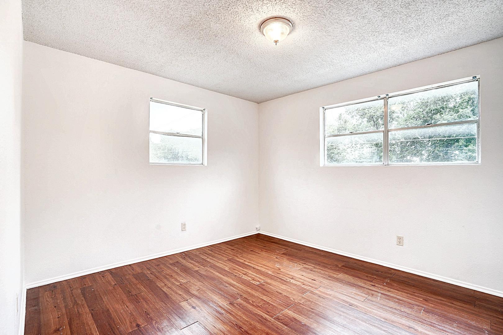 728 Old Martindale Rd, San Marcos, TX 78666