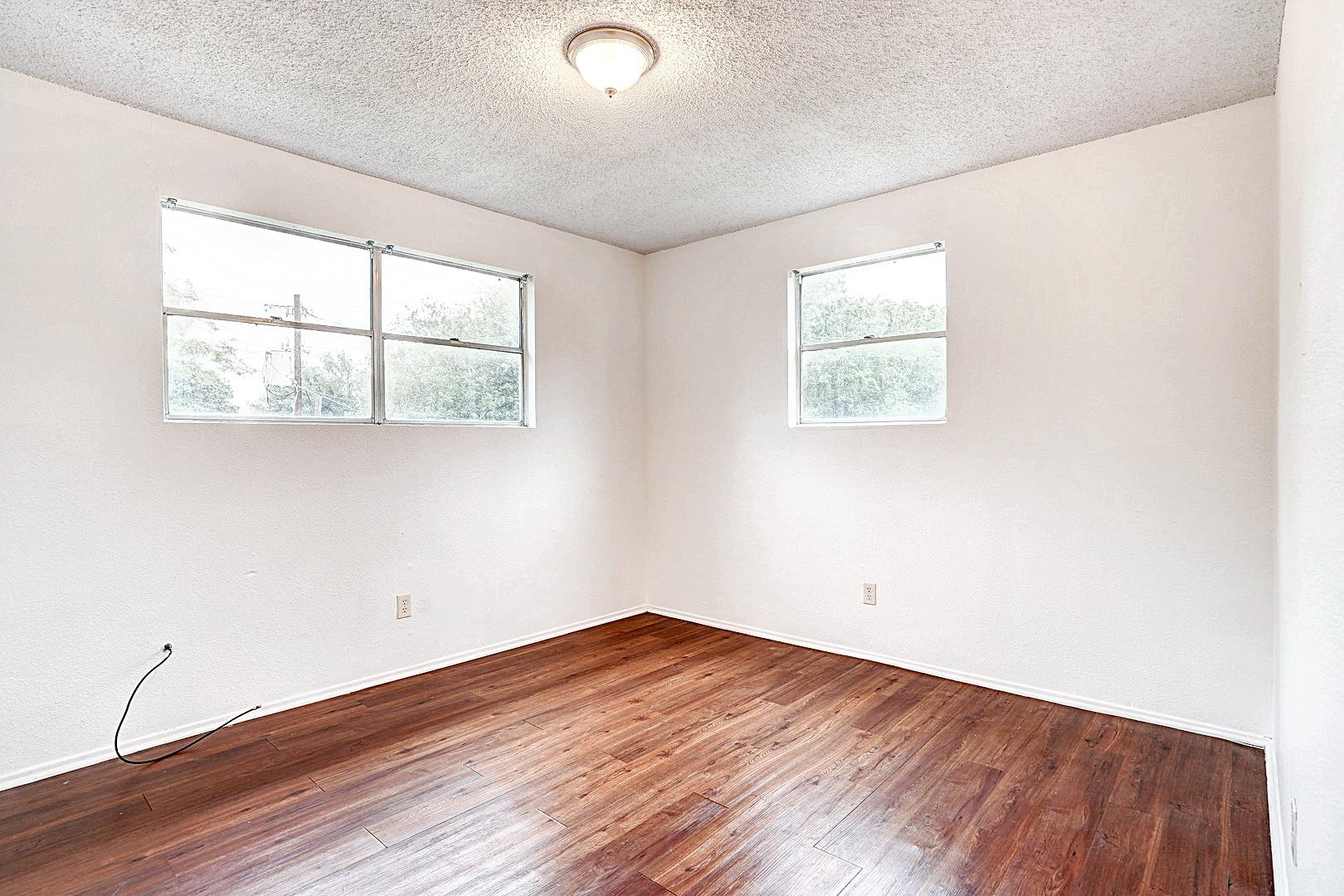 728 Old Martindale Rd, San Marcos, TX 78666