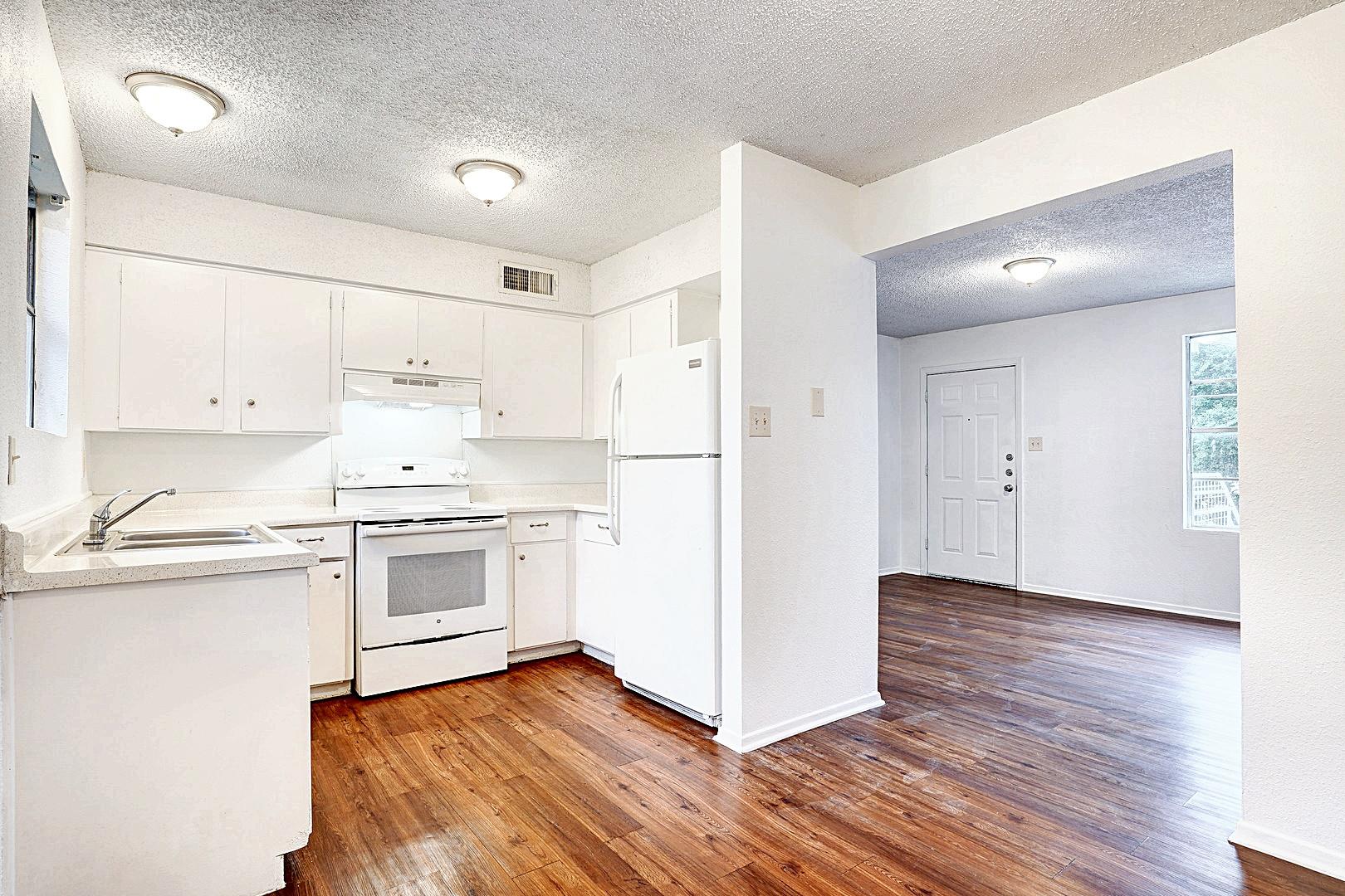 728 Old Martindale Rd, San Marcos, TX 78666